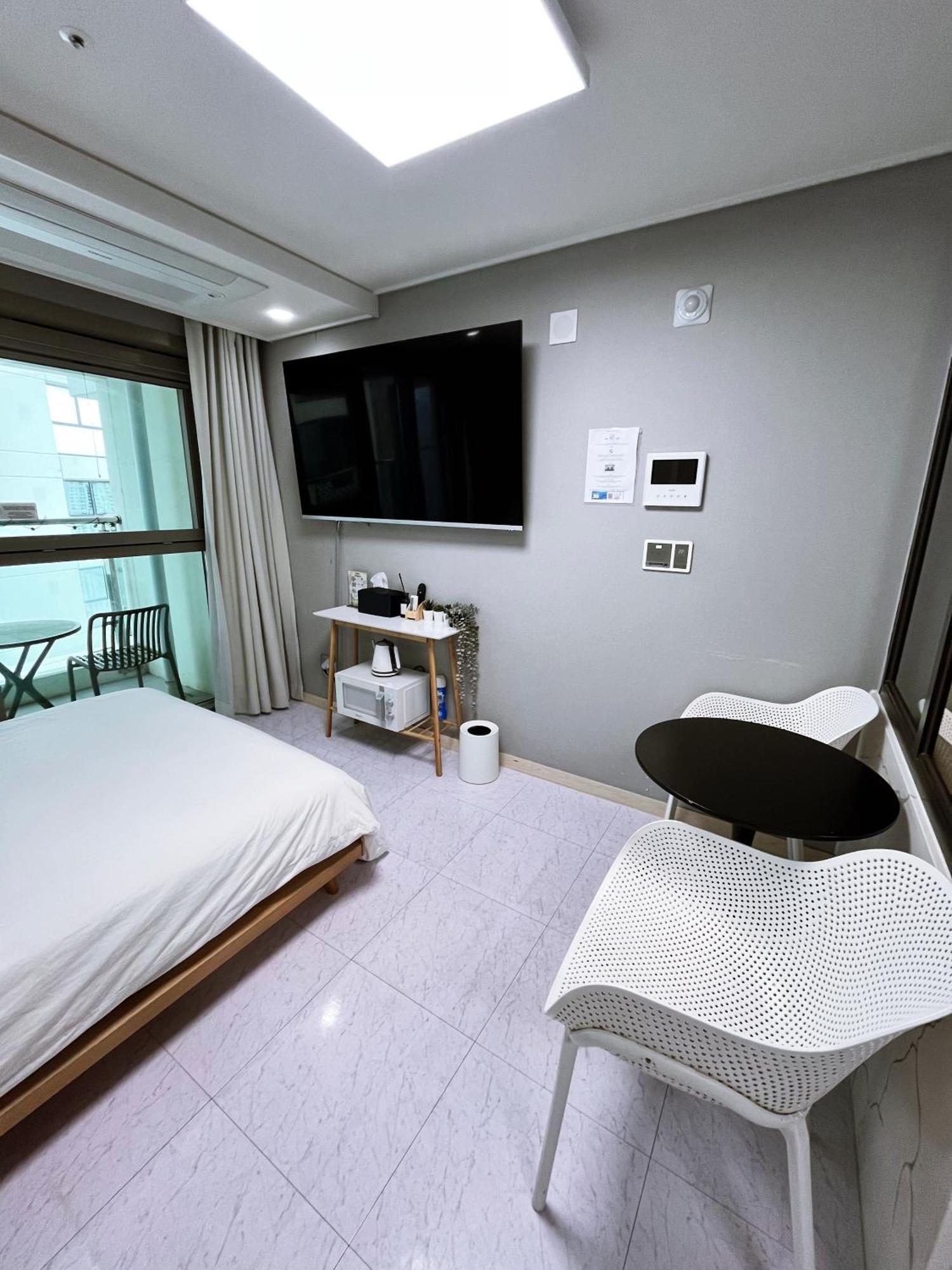 Hotel The First Hyoistay Gwangan *