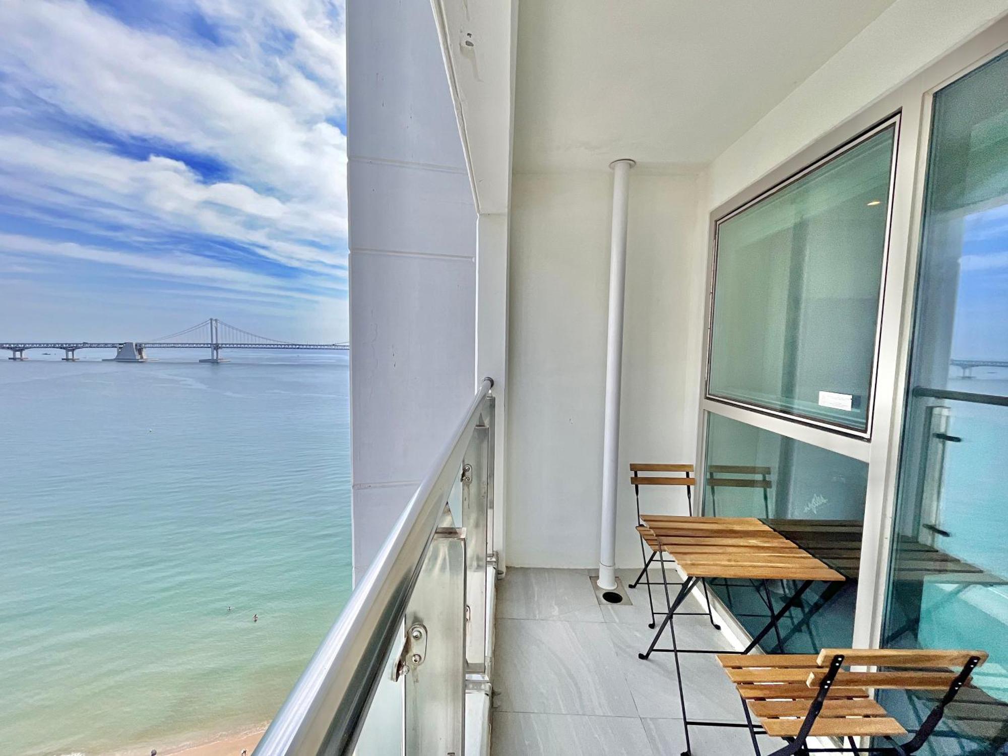 The First Hyoistay Gwangan Hotel Busan