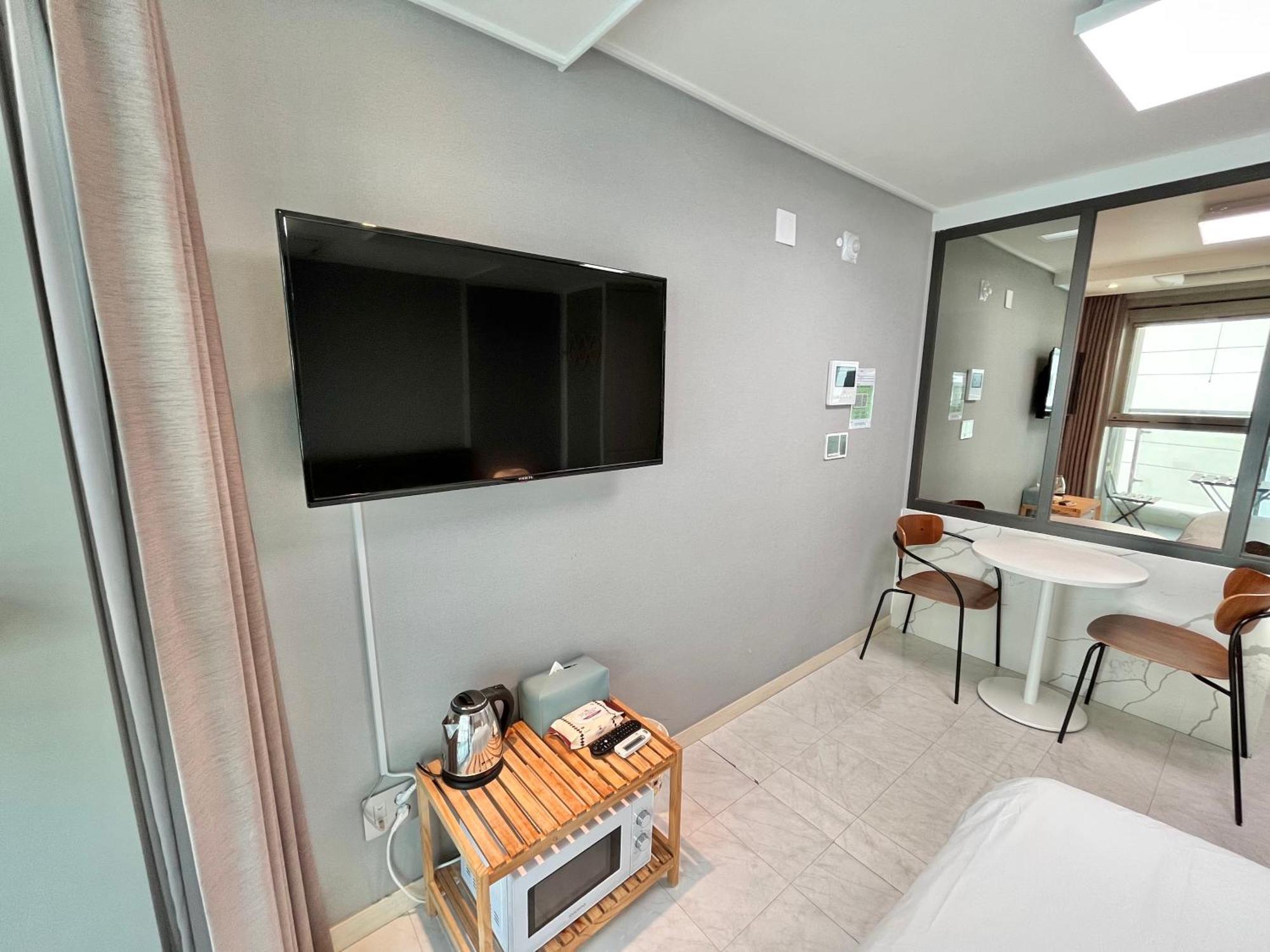 The First Hyoistay Gwangan Hotel Busan