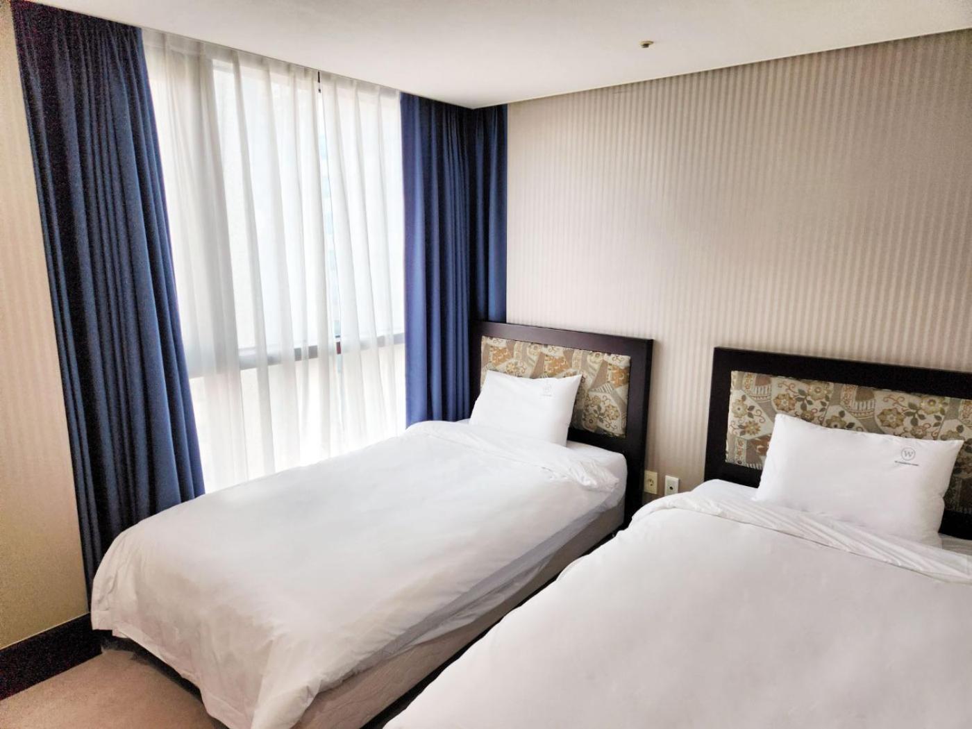 W Centum 4*