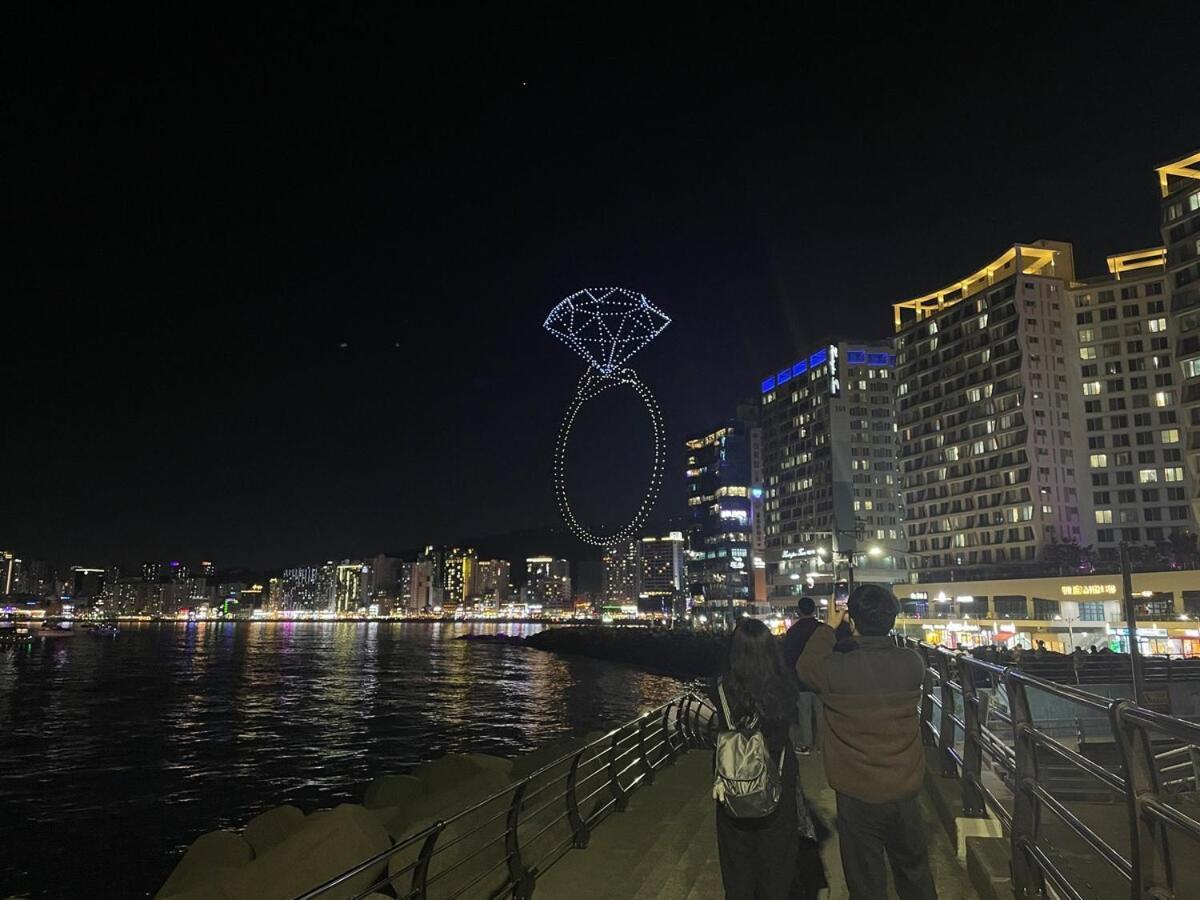 # Fantastic View Of The Entire Gwangan Bridge # Free Parking # Gym & Sauna Apartment *