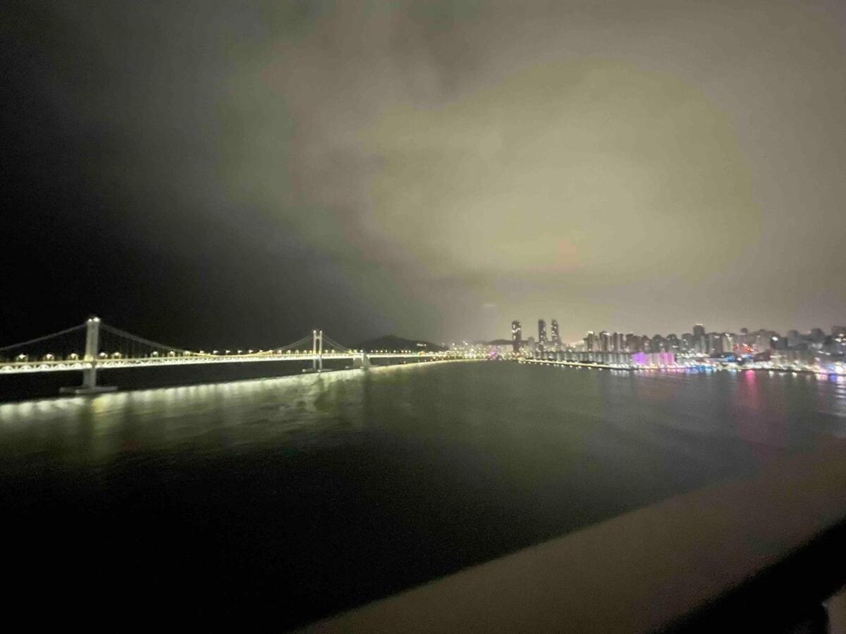 # Fantastic View Of The Entire Gwangan Bridge # Free Parking # Gym & Sauna Busan