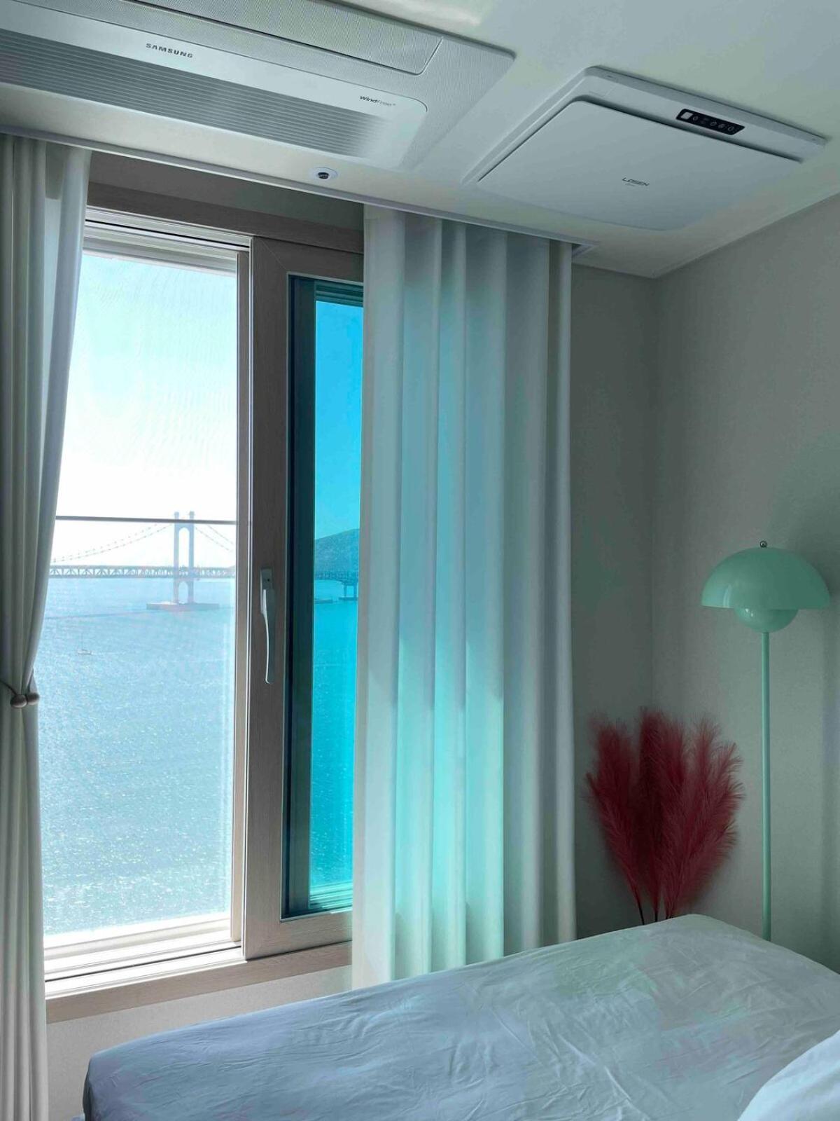 # Fantastic View Of The Entire Gwangan Bridge # Free Parking # Gym & Sauna