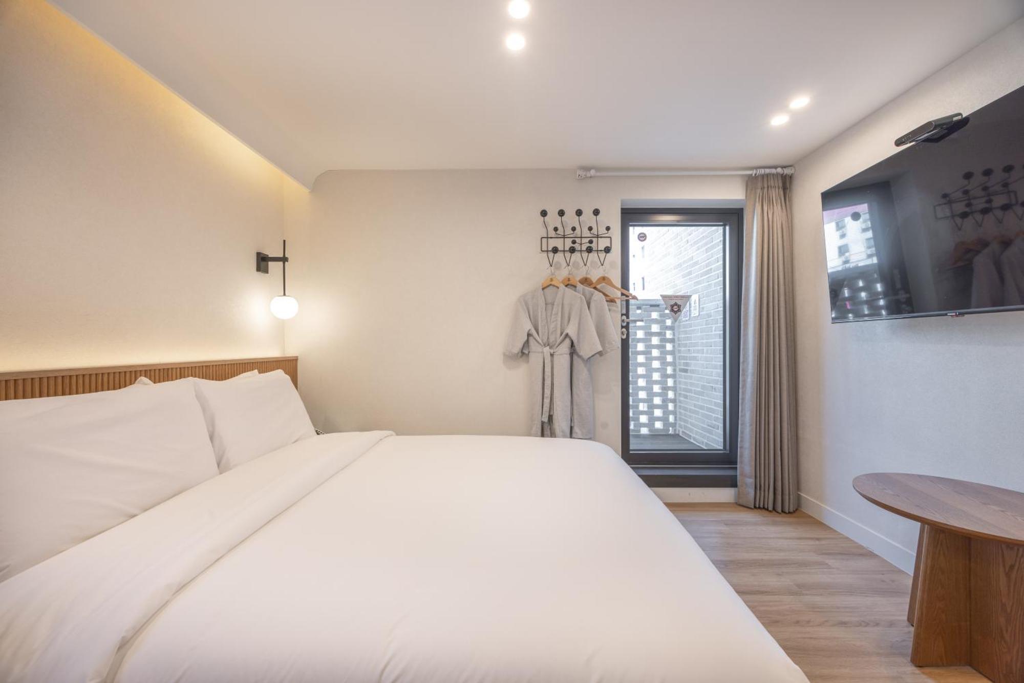 Hotel H-avenue Haeundae Busan