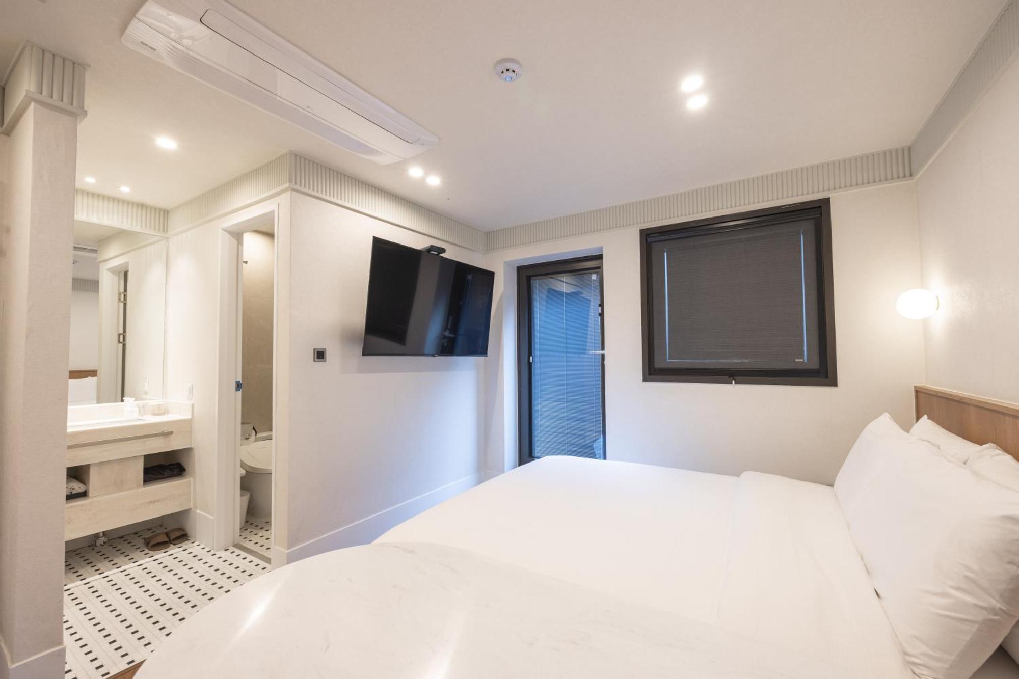 Hotel H-avenue Haeundae Busan