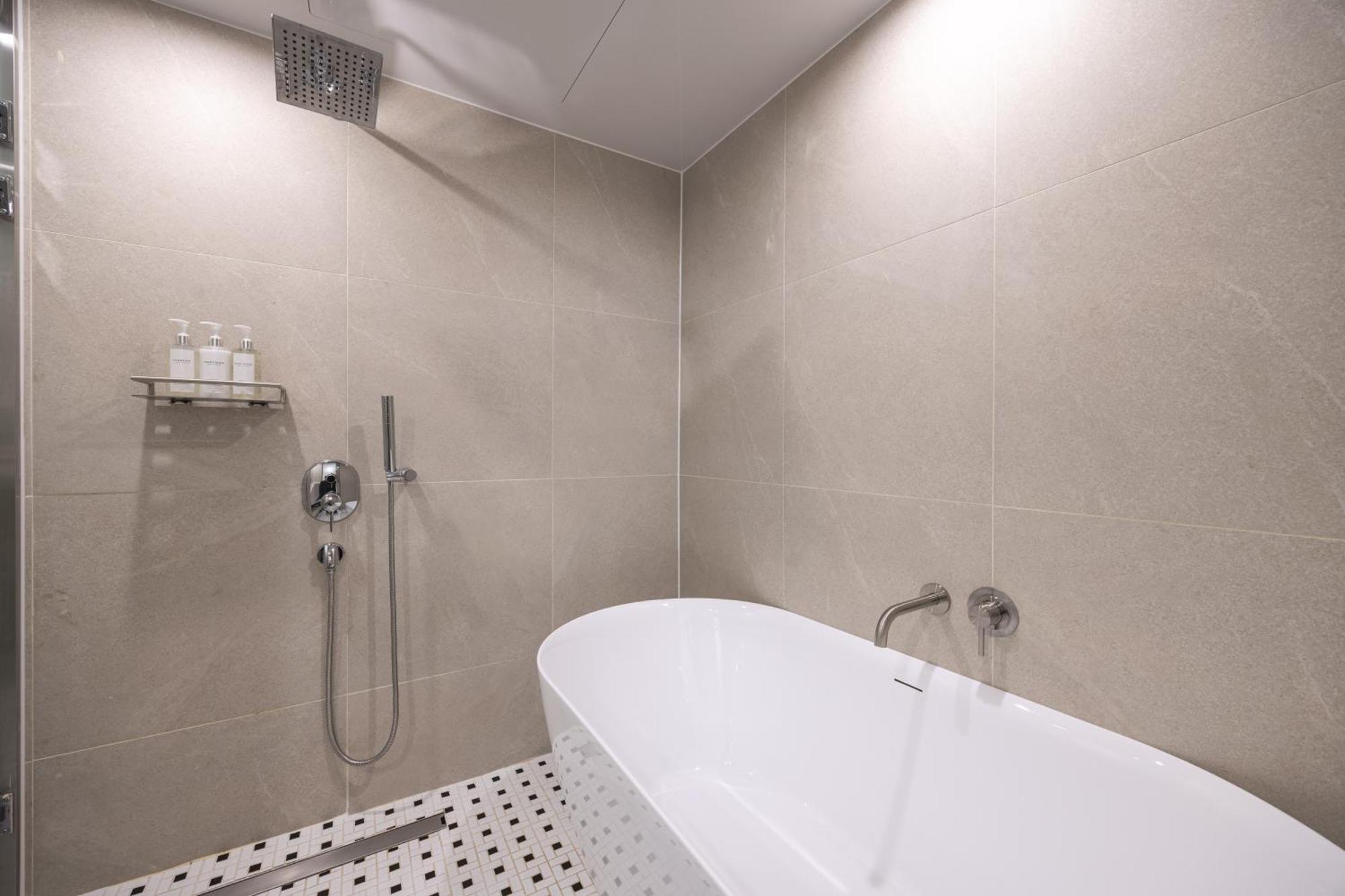 Hotel H-avenue Haeundae Busan