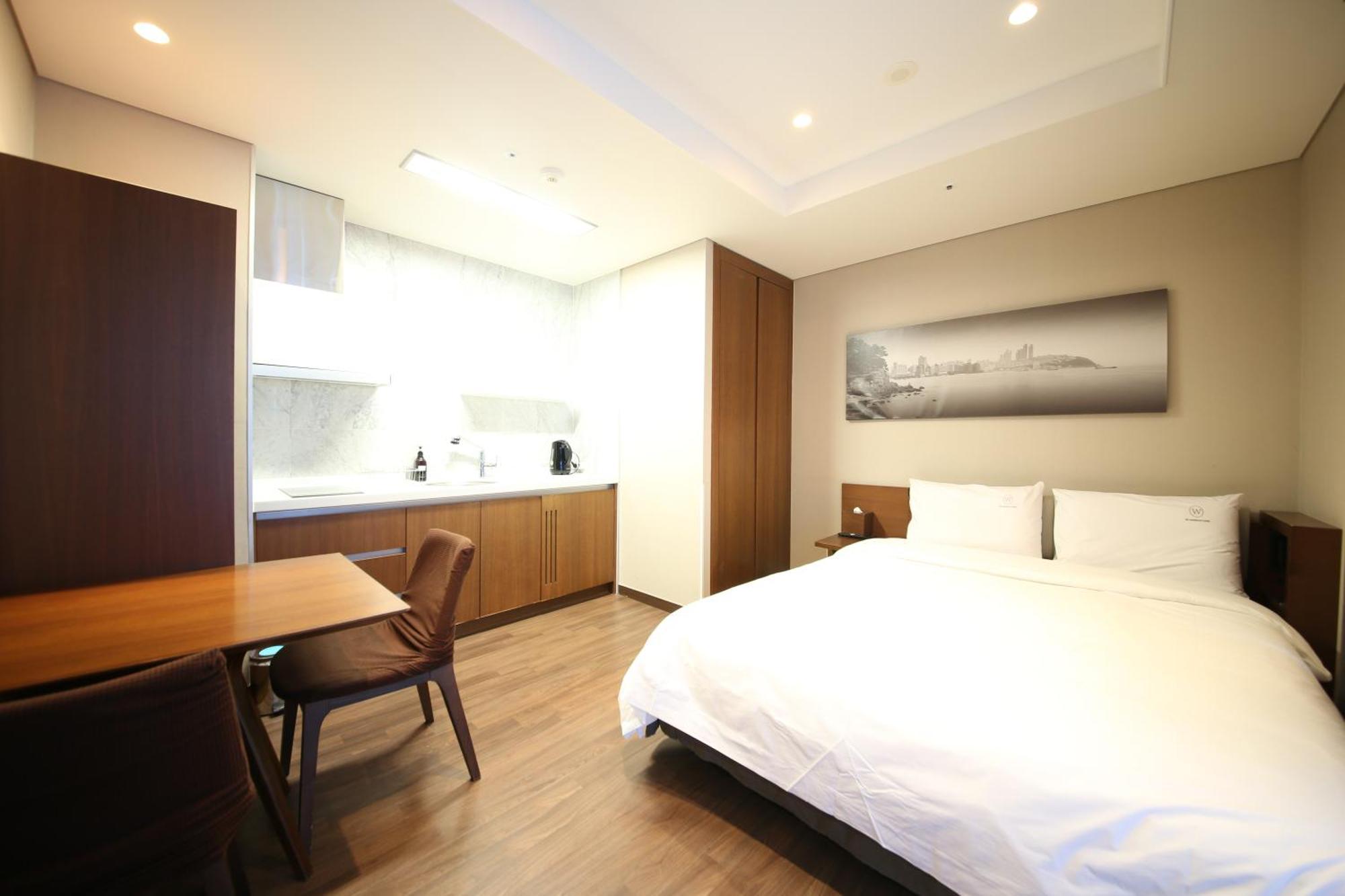 Hotel Haeundae W *