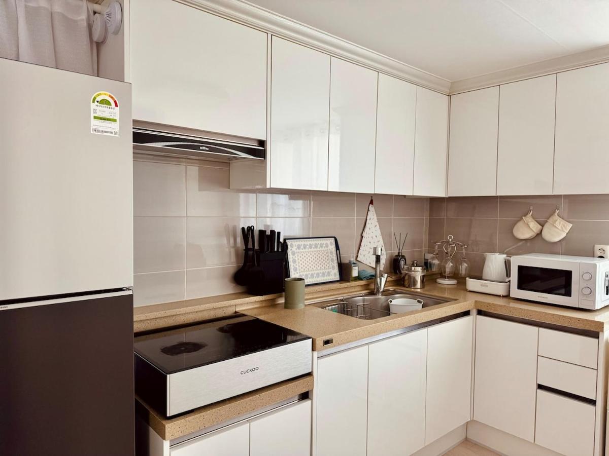 Villa At Home, Sunny Emotional House, Free Parking, 3q Beds, Attic Movie Theater Busan
