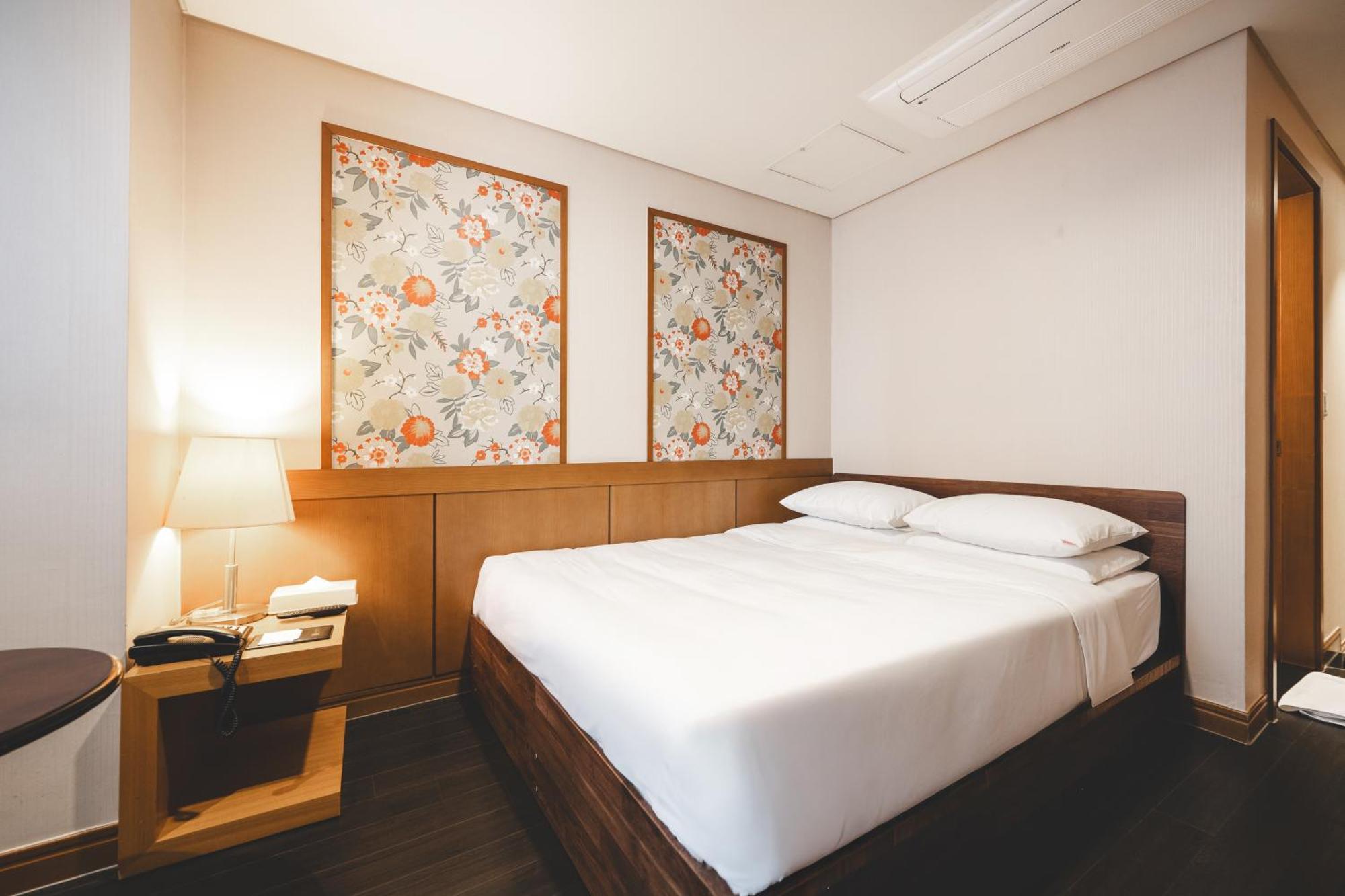 Sunset Hotel