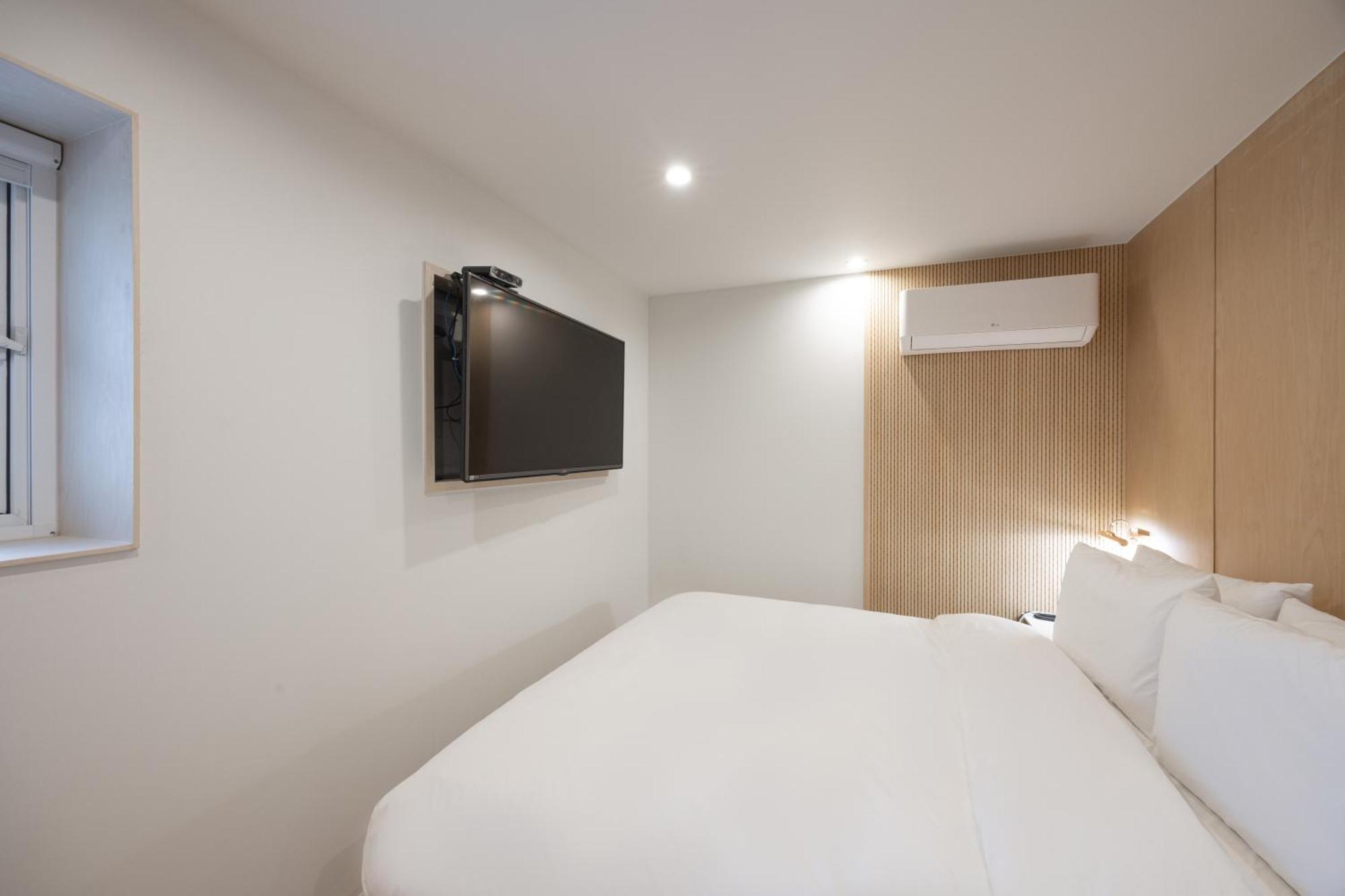 Bellus Hotel 2*