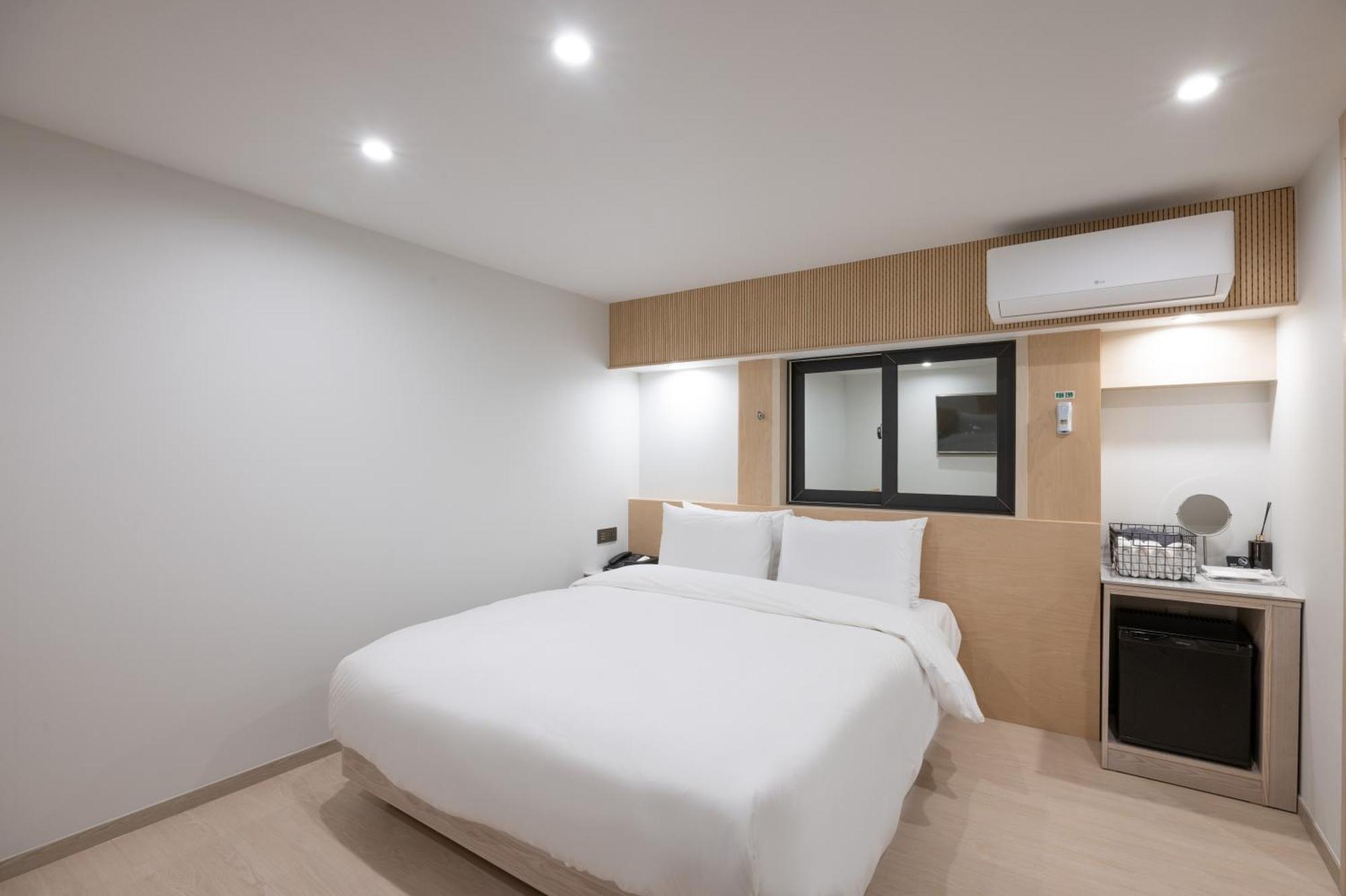 Bellus Hotel 2*