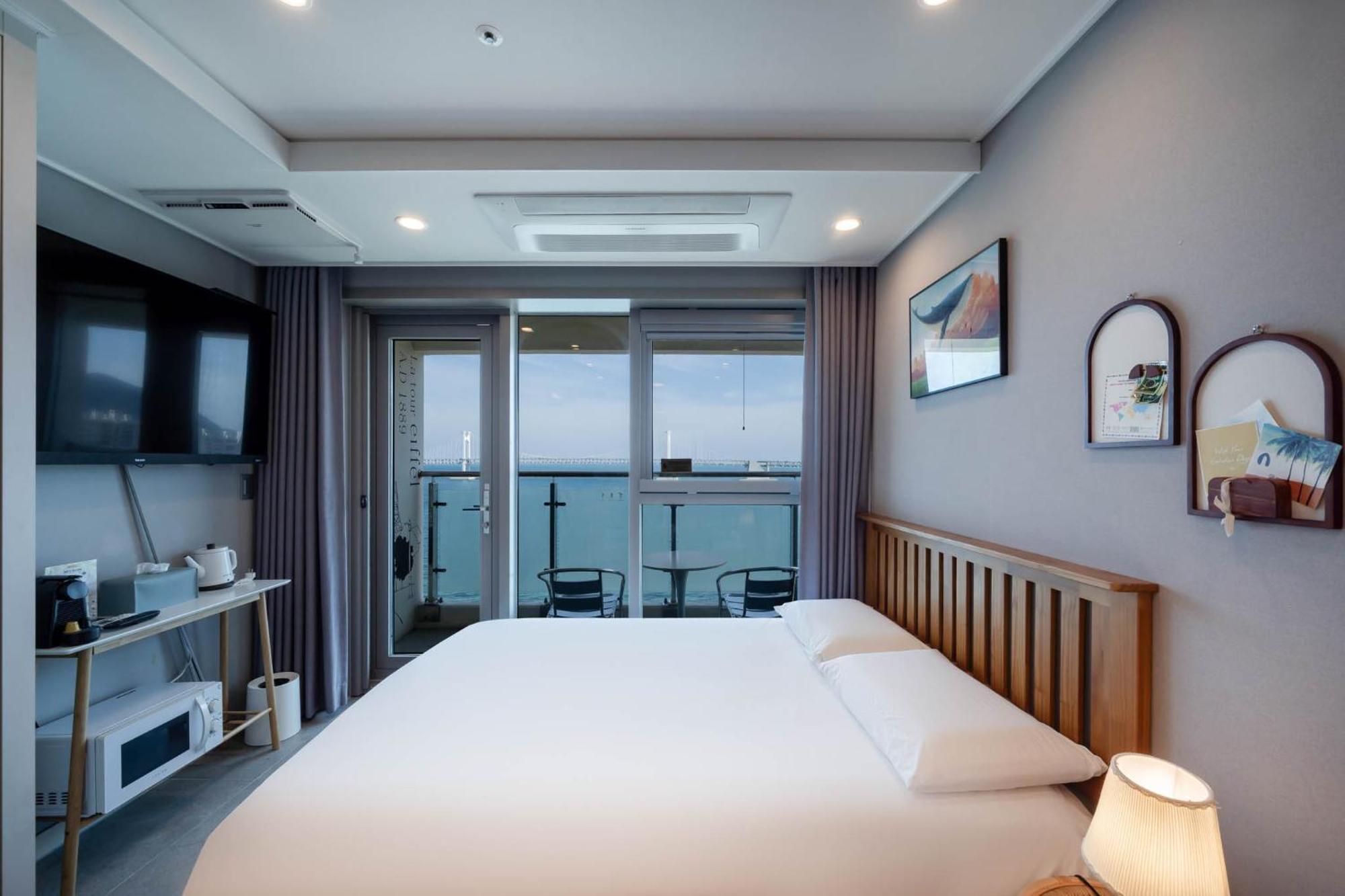 The First Hyoistay Gwangan Hotel Busan