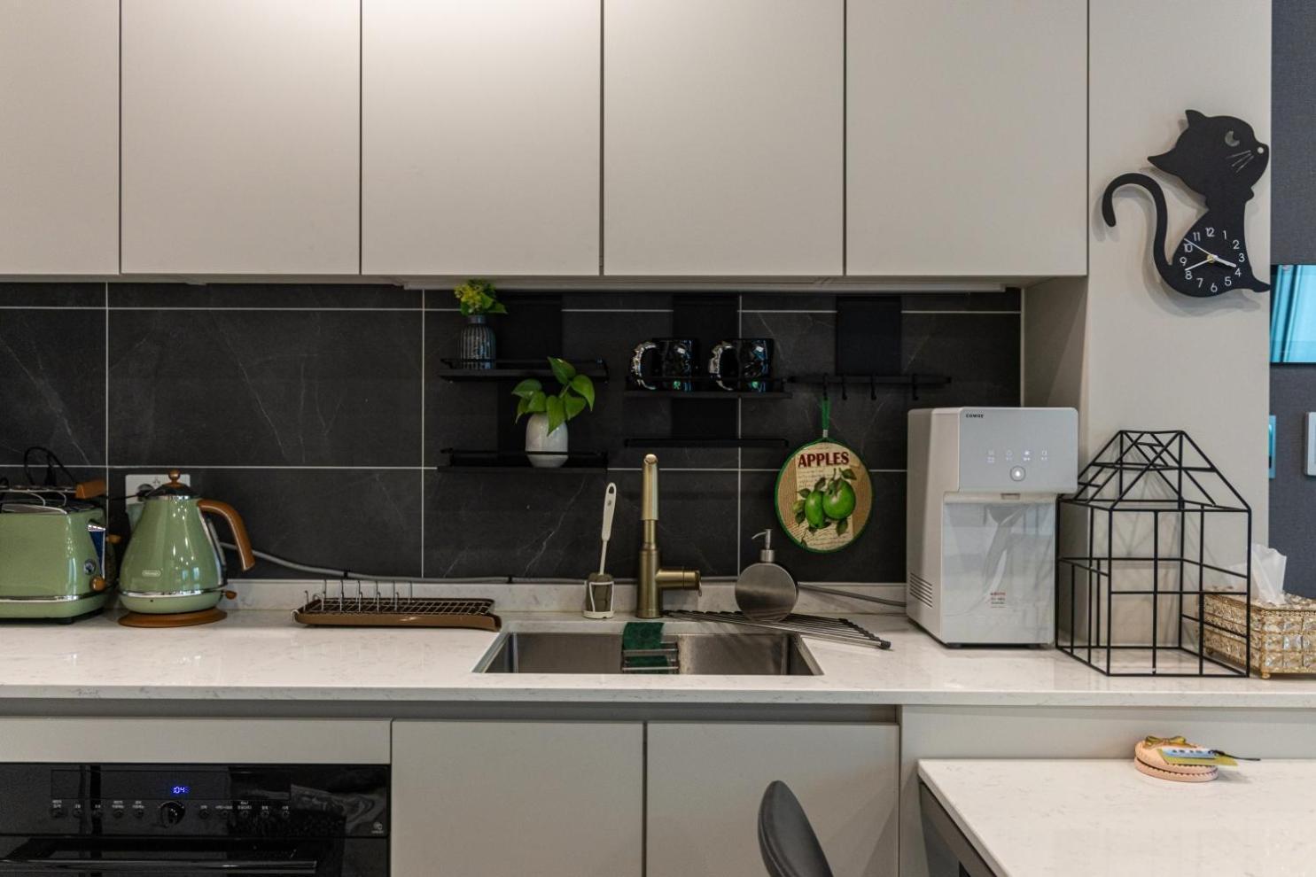 Apartment 1 Minute To The Beach! Free Parking! Sauna And Gym