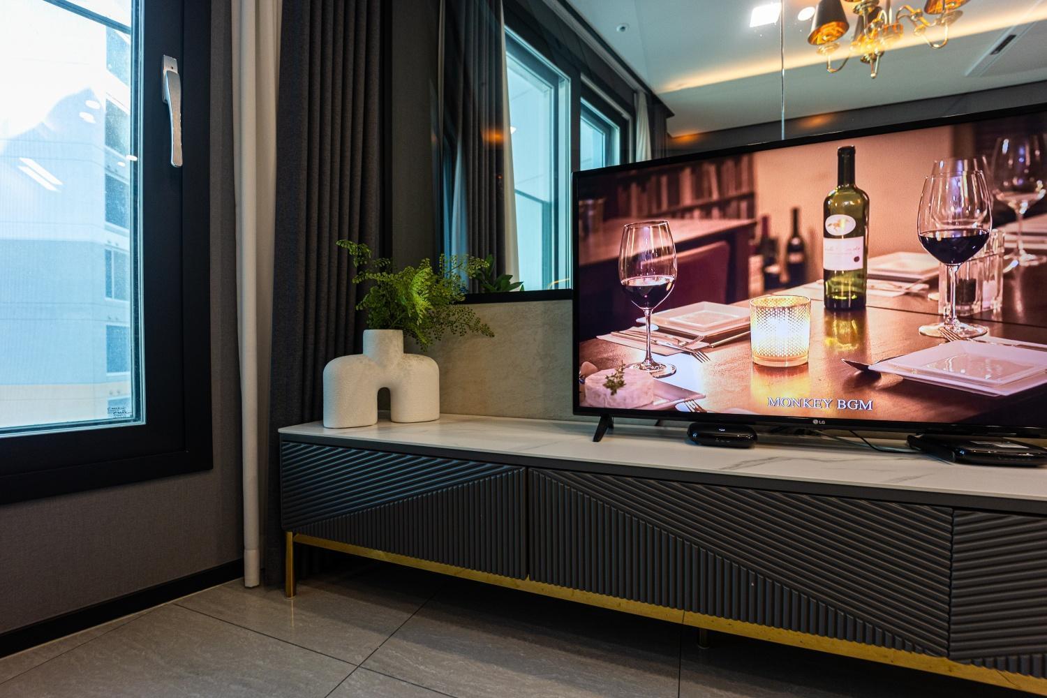 Apartment 1 Minute To The Beach! Free Parking! Sauna And Gym