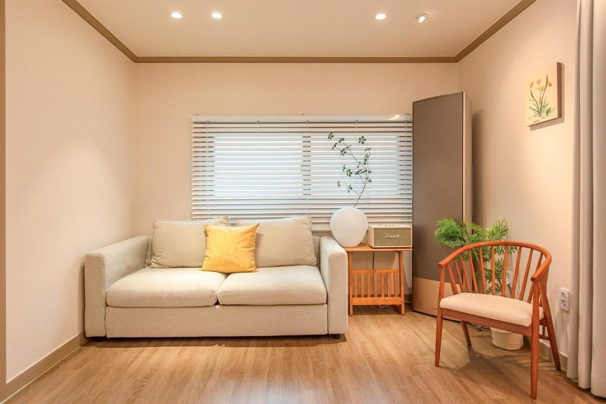 Private House For 8ppl 3q 2ss *
