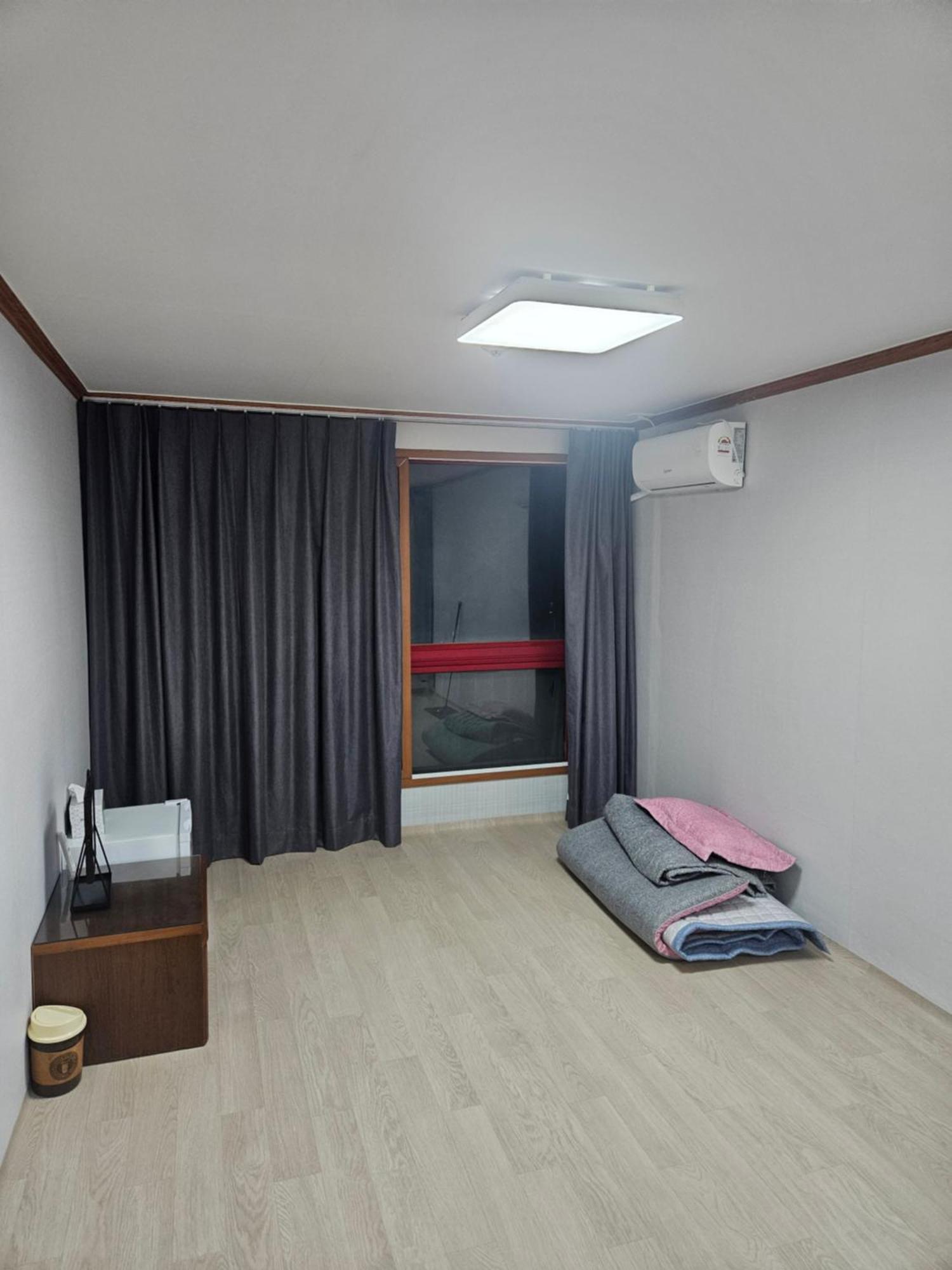 Minbak * Busan