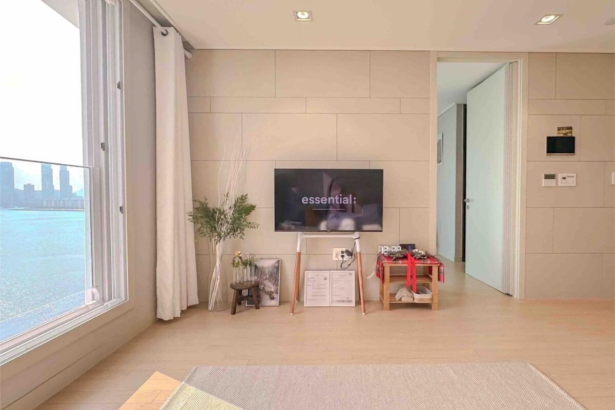 Harmony Gwangan Bridge Front View Apartment Busan