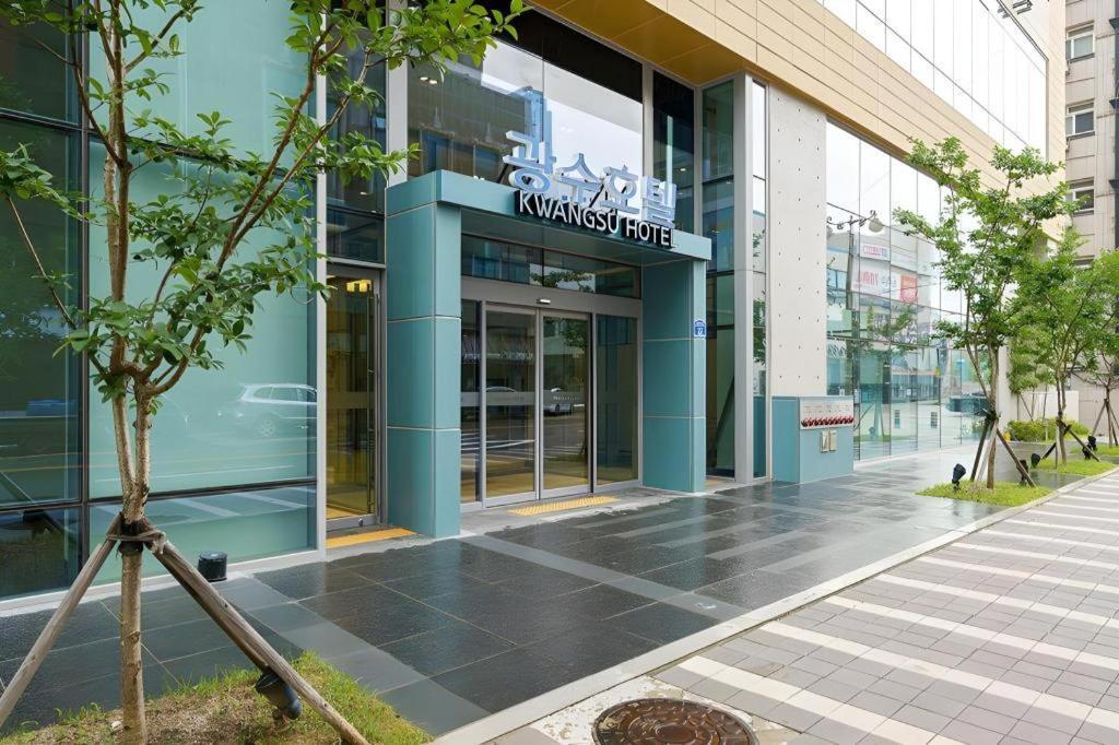 Kwangsu Hotel 4*