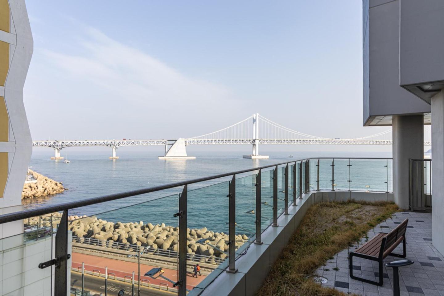 Căn hộ The Flow Busan