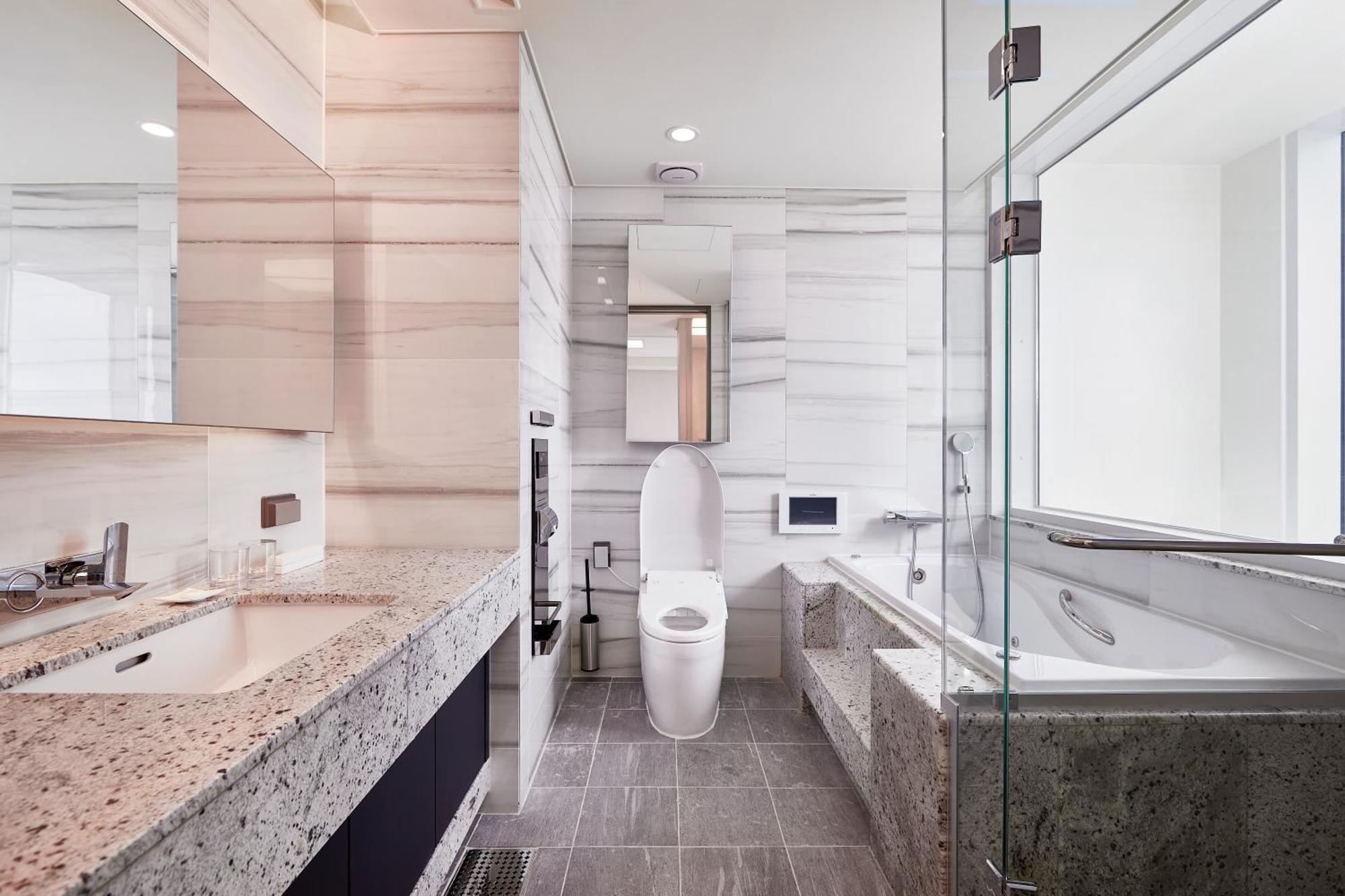 New Cz Lct Hotel Busan