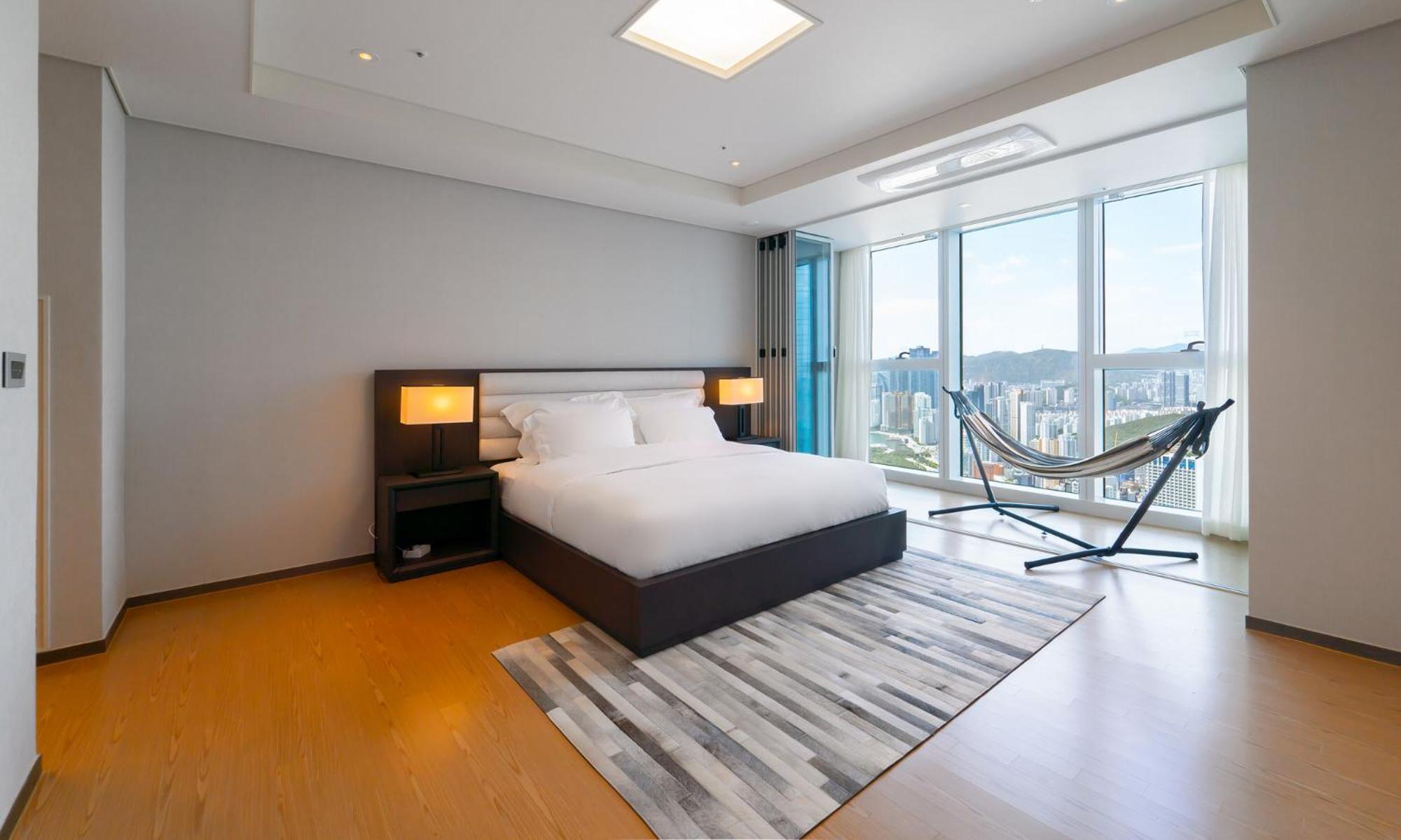 New Cz Lct Hotel Busan