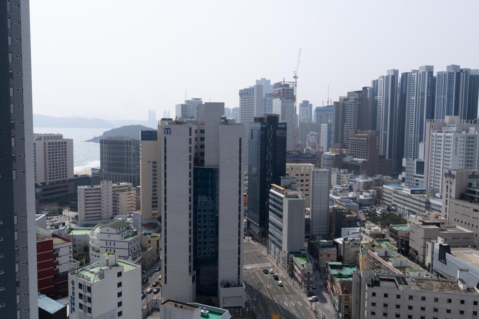 Bed & Breakfast New 34py 3min To Haeundae Lg Stanbyme & Styler Netflix & Sky Capsule Busan