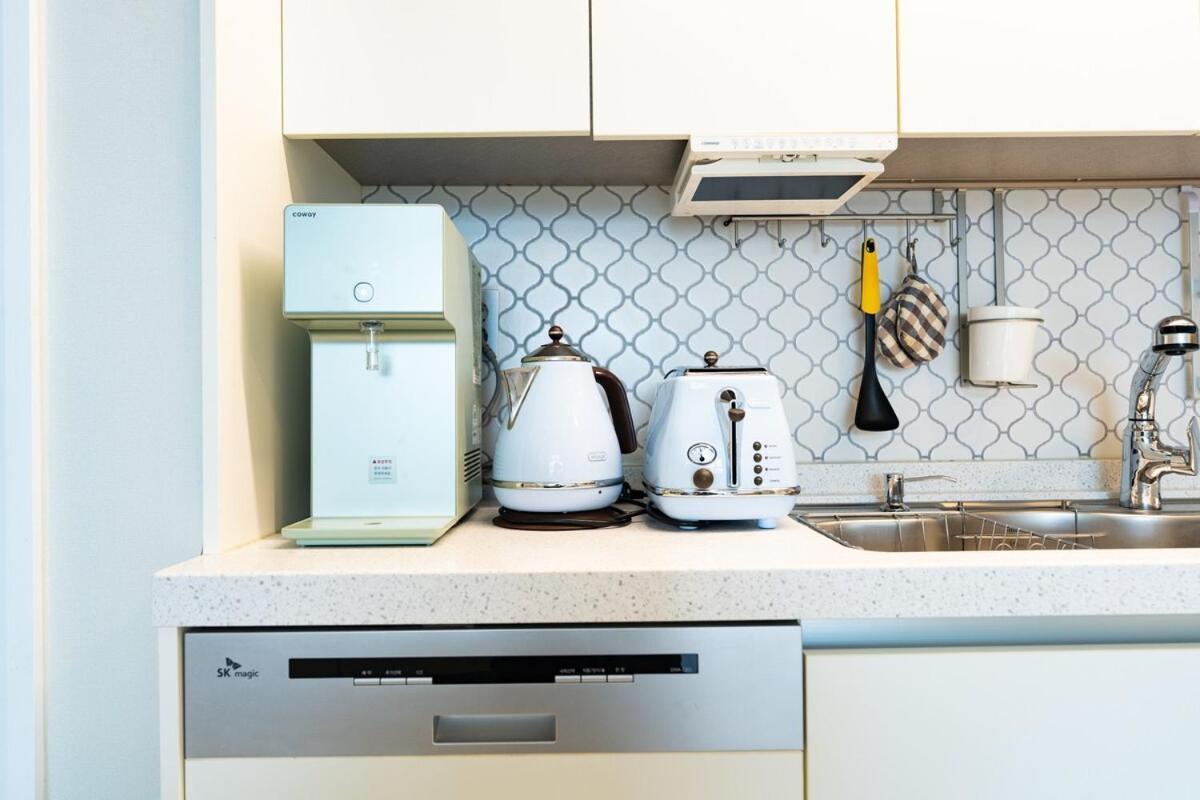 Bed & Breakfast New 34py 3min To Haeundae Lg Stanbyme & Styler Netflix & Sky Capsule Busan
