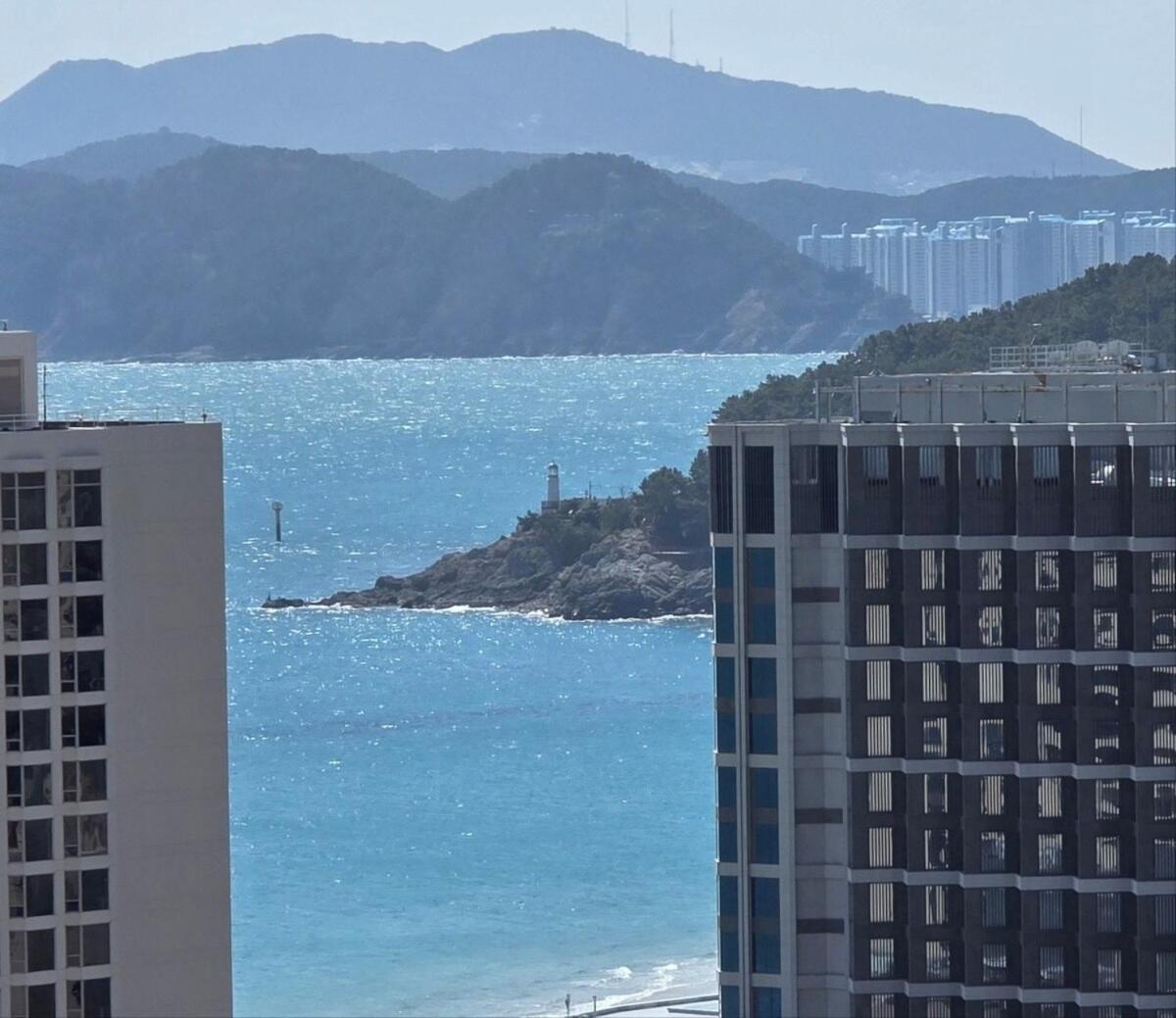 Bed & Breakfast New 34py 3min To Haeundae Lg Stanbyme & Styler Netflix & Sky Capsule *