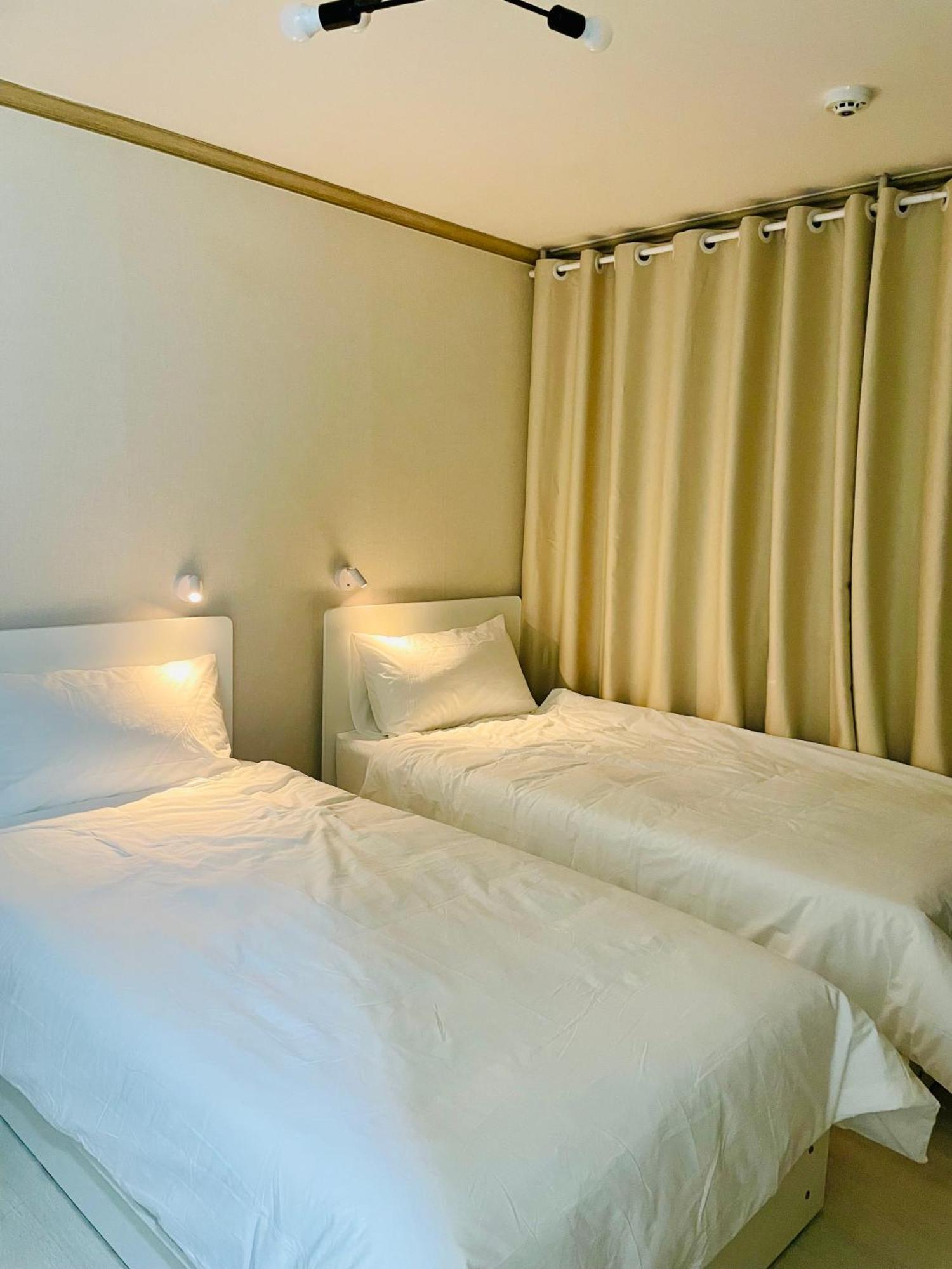 Everville, Gaegeum Everville 304 #stairs To 3rd Floor Guest house Busan
