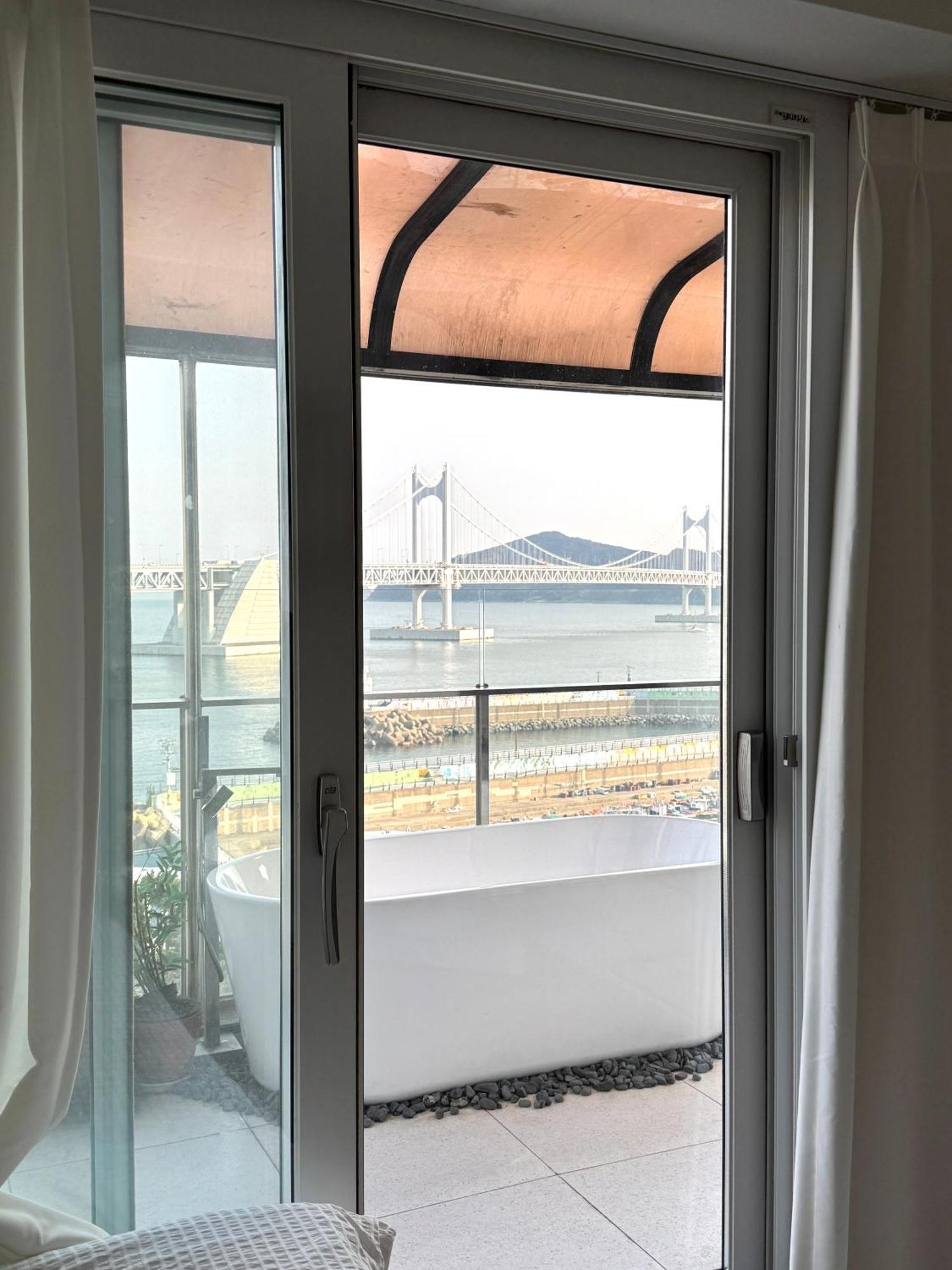 Gwangan Bridge Full View Terrace Penthouse Busan