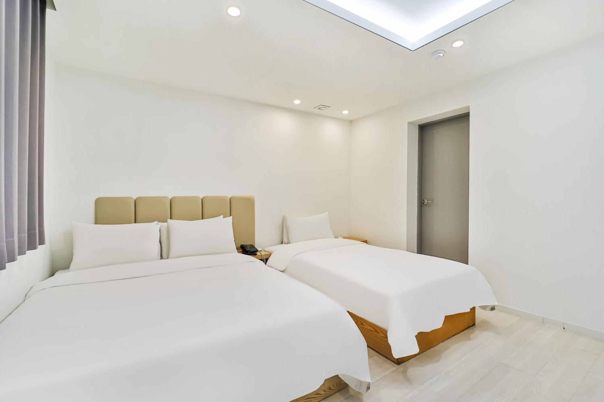 Hotel Sloth Seomyeon *
