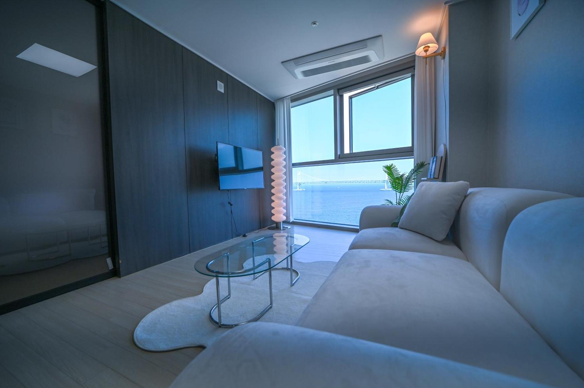 Apartment In Mood *