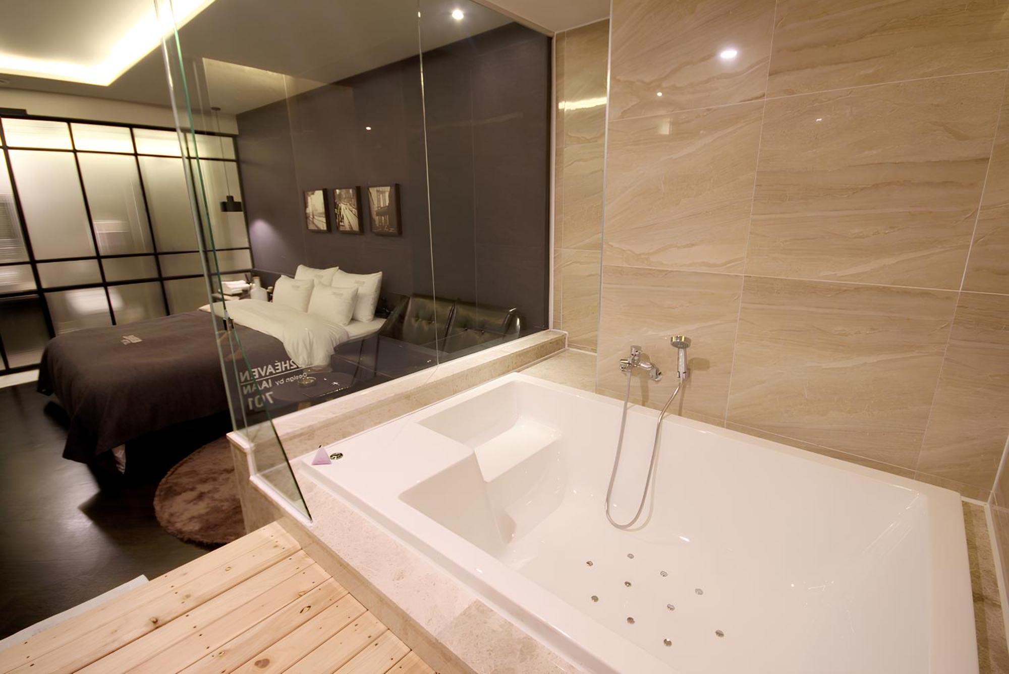 2 Heaven Seomyeon Hotel