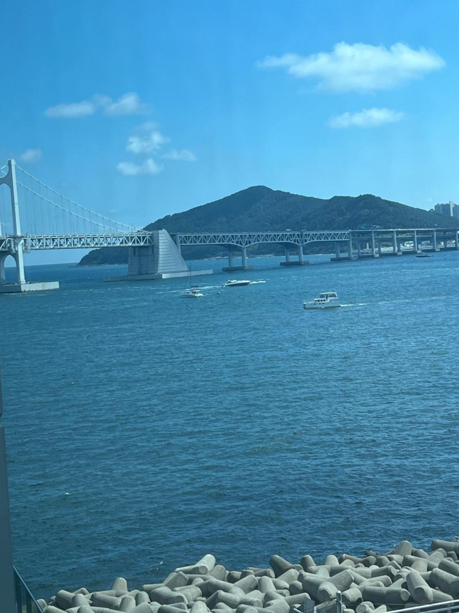 Apartment Gwangan Seawatch Summerhouse #Free Parking # Beach #Ocean