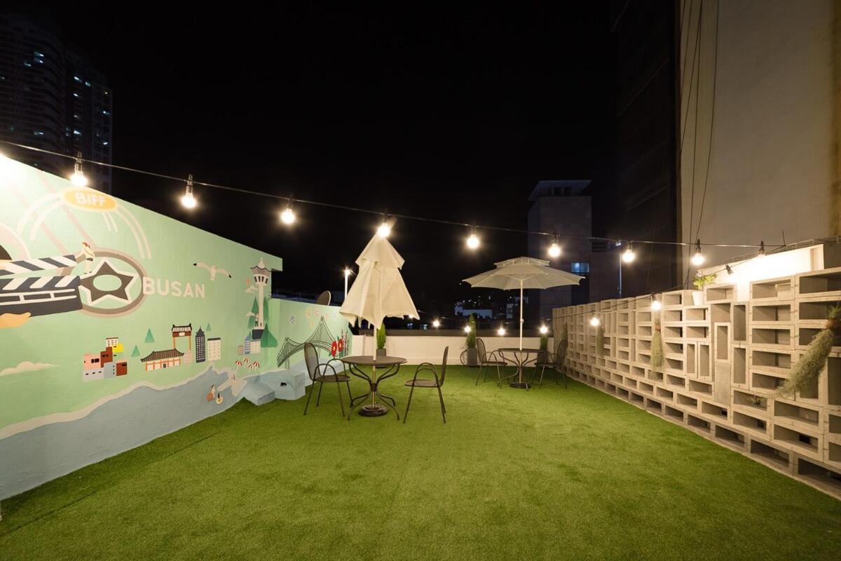 Apartment 2f 4bathrooms, 9beds, 7-16 Persons Team Busan