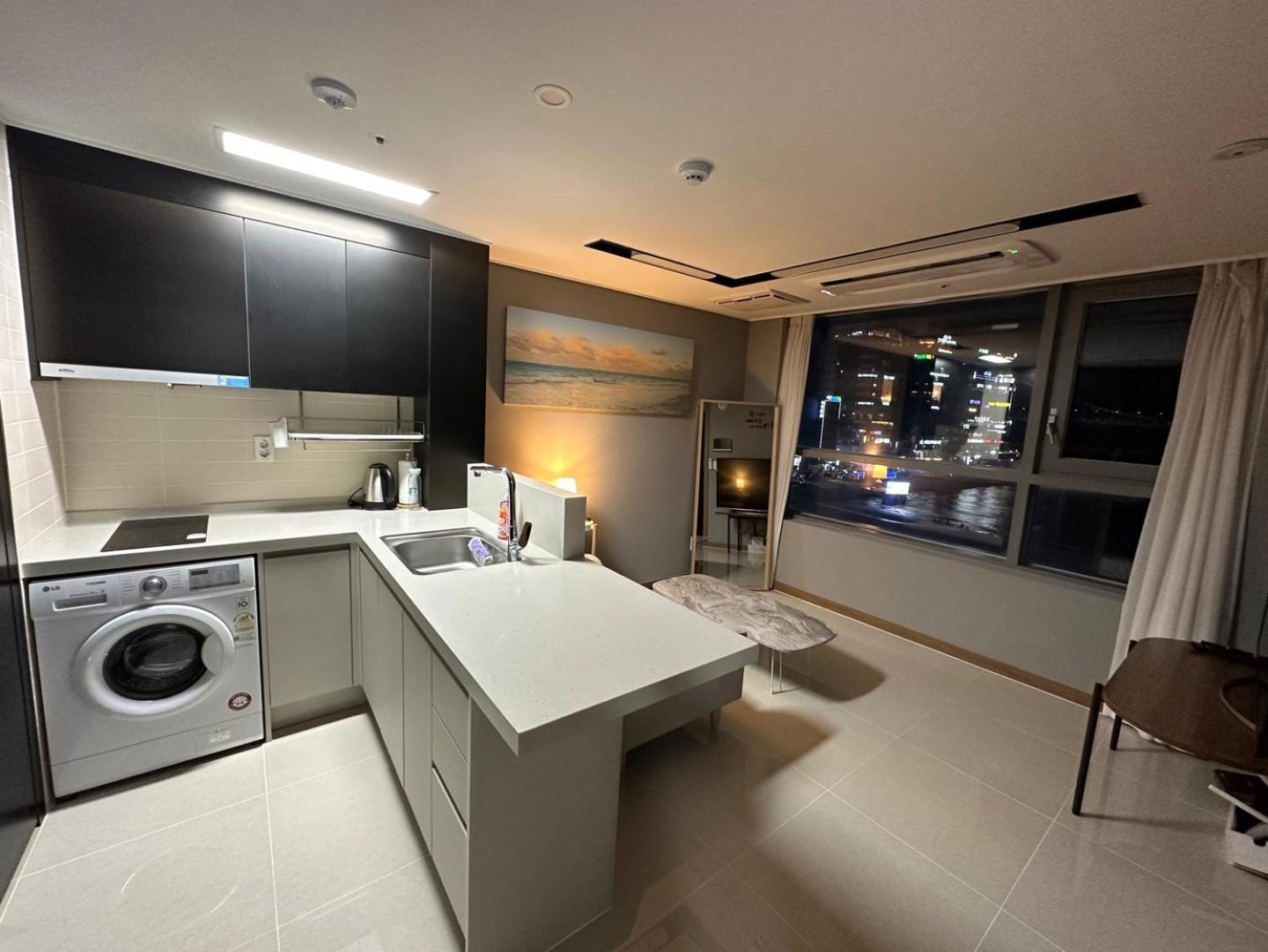 Where Gwangalli Is Right Outside Your Window * Busan