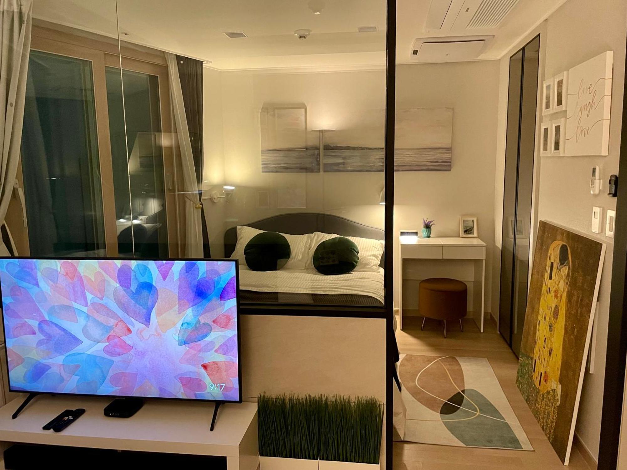 Ocean Front Apartment
