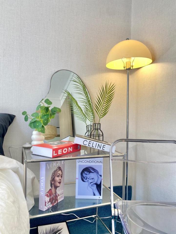 # 3room # 4bed # Gwangalli # Maximum 8 # Netflix # 120 Inch Beam Busan
