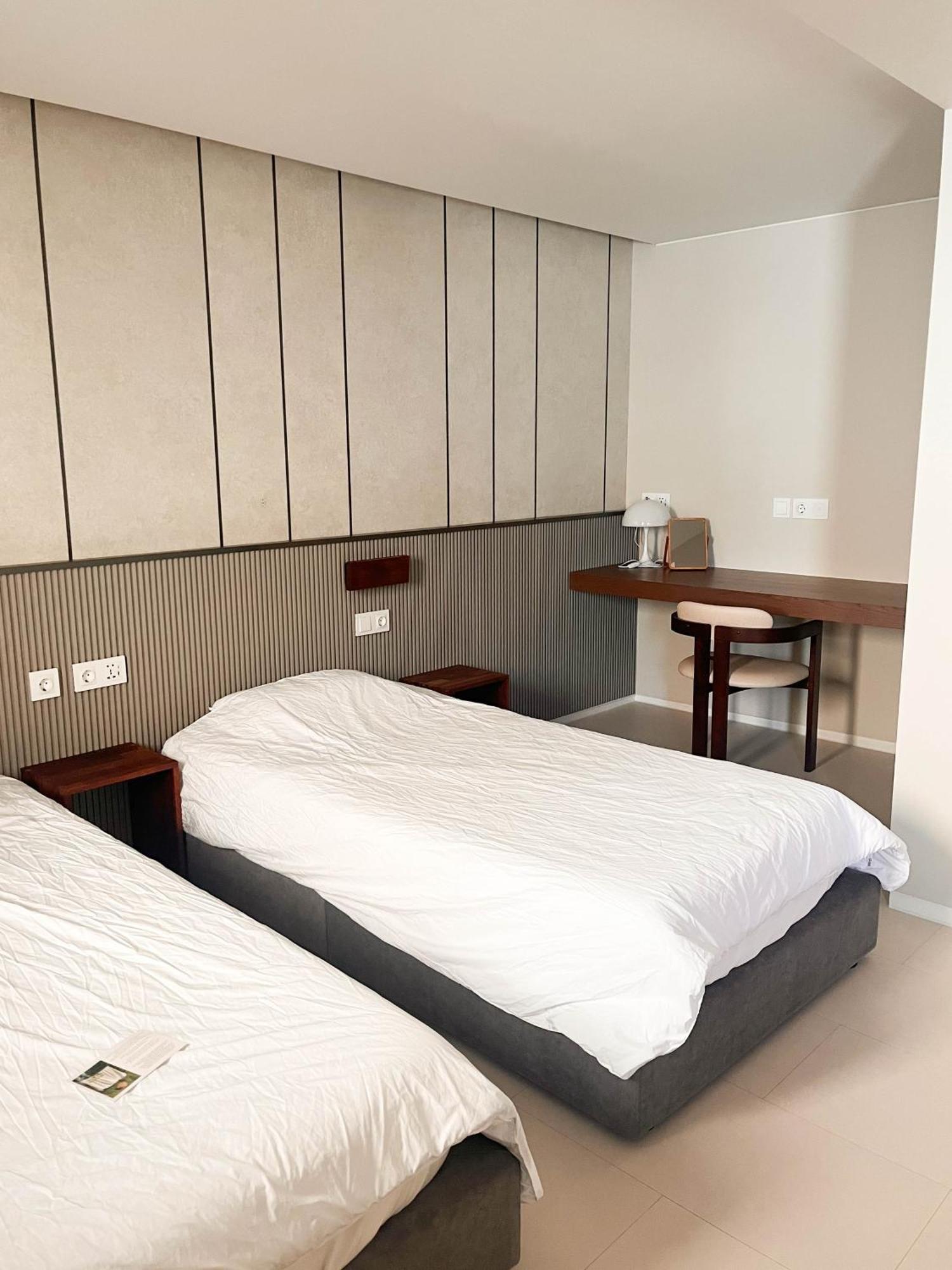 Apartment Roots House *