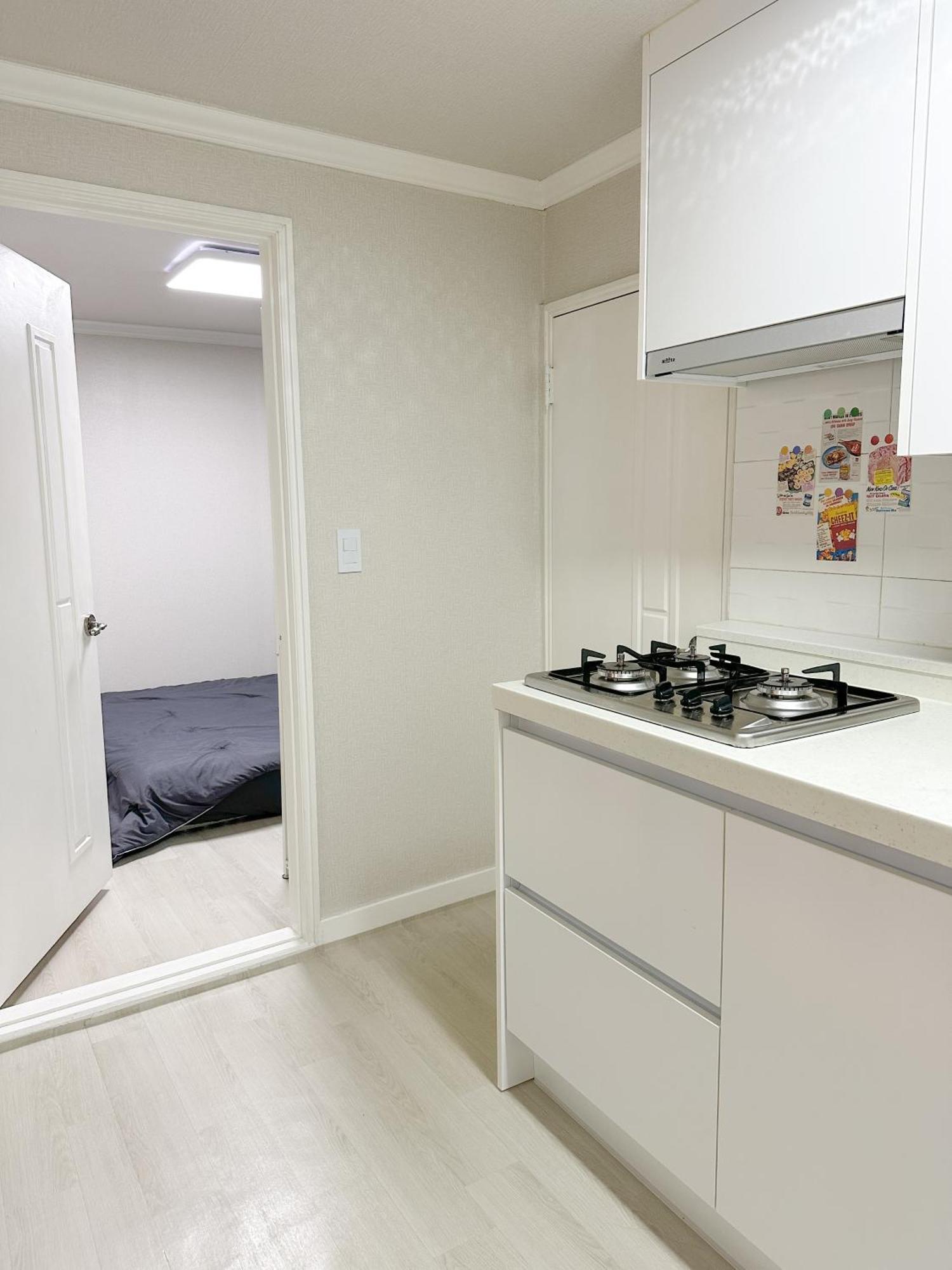 Căn hộ 3 House 1 Minute From Gwangalli *