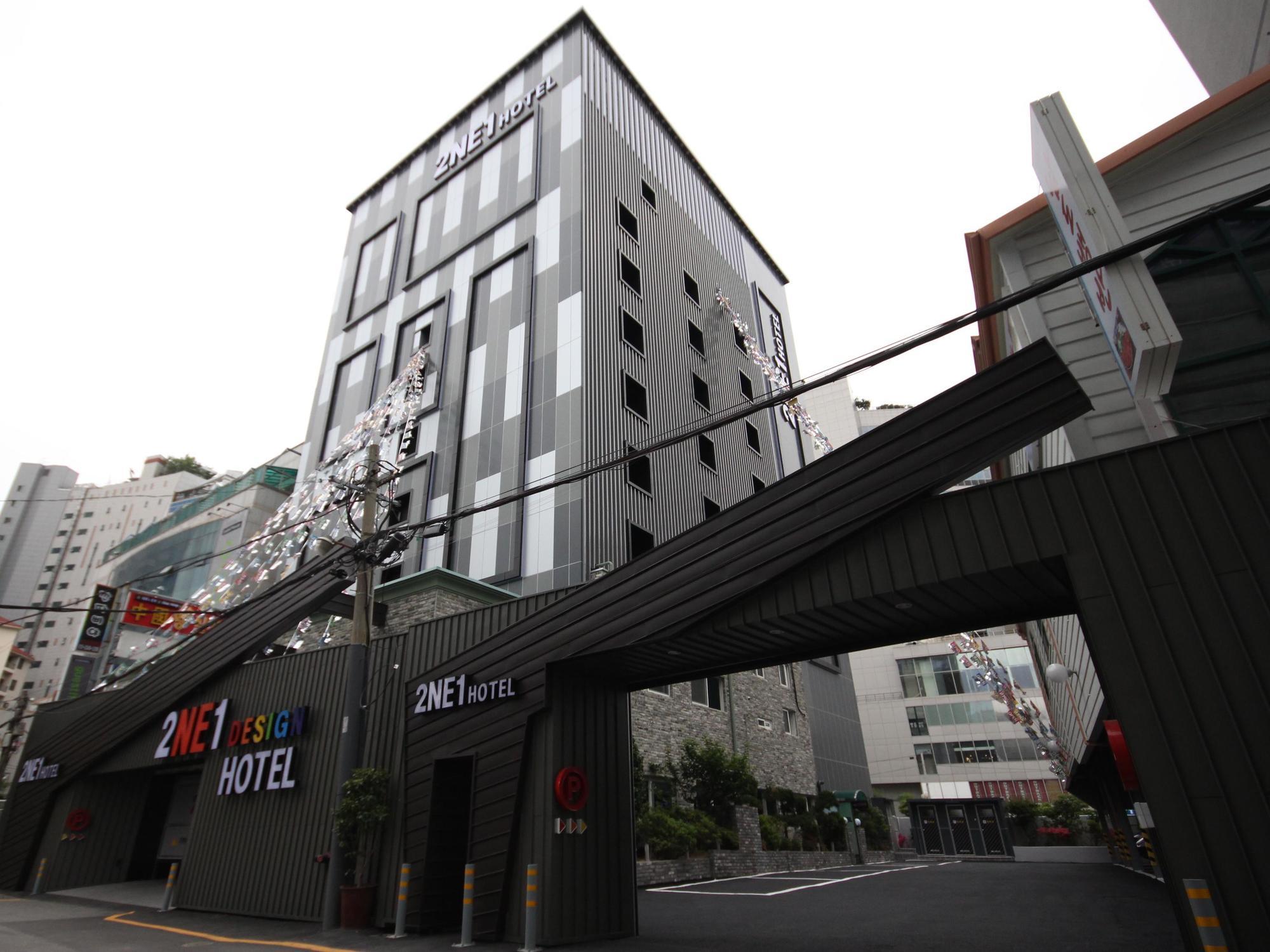 Hotel 2ne1
