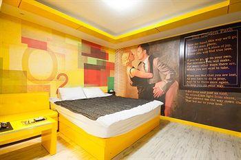 Hotel O2