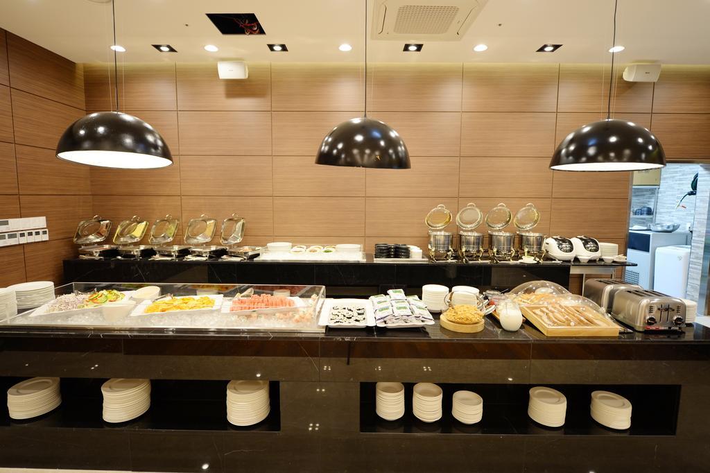 Business Hotel