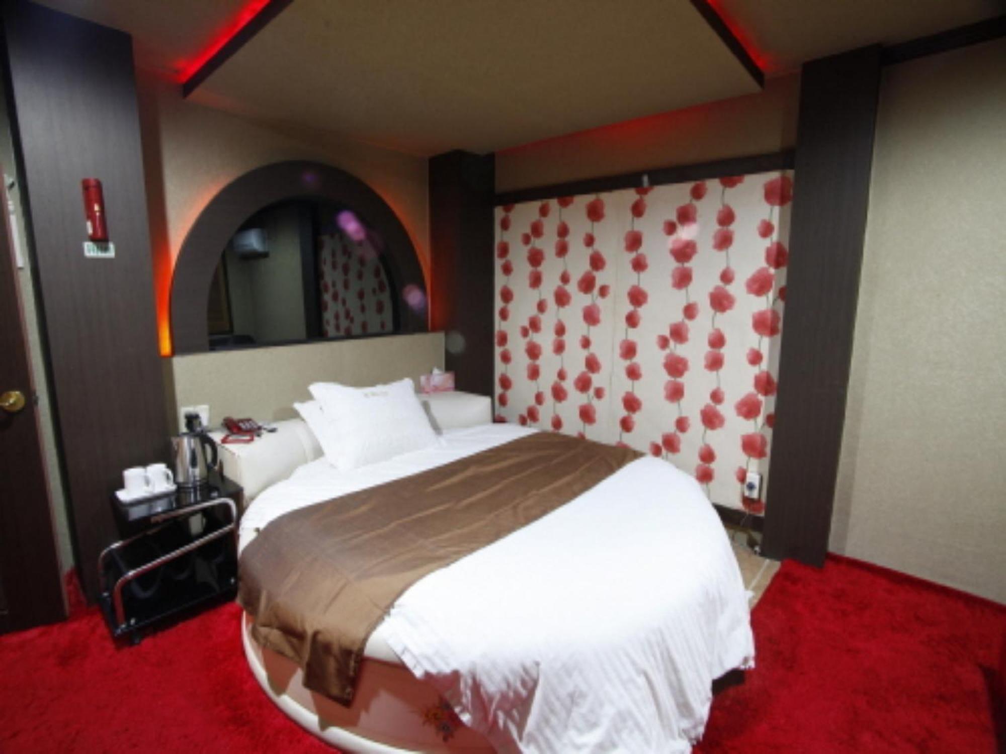 Motel Queen 2*