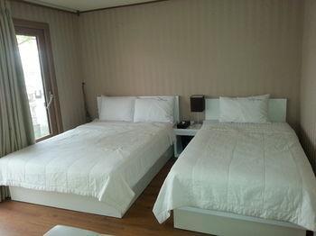 Hotel Grid 2*