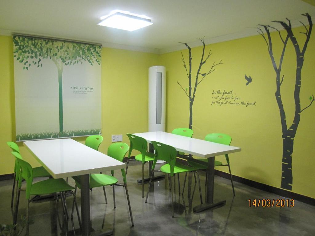 Hostel Blue Backpackers