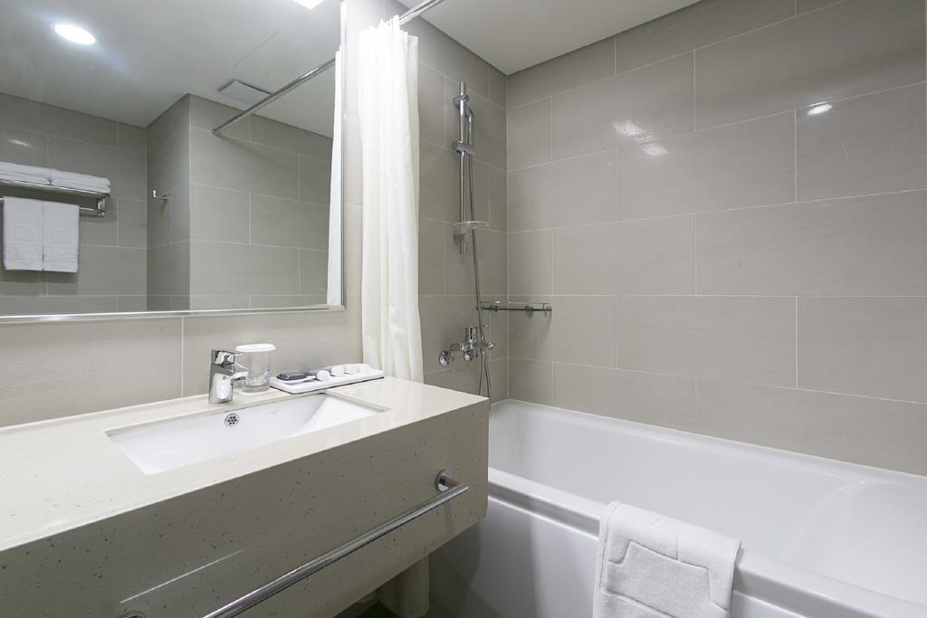 Khách sạn Aventree Busan