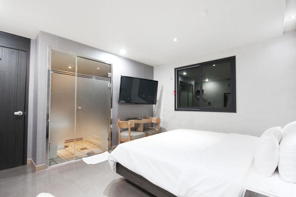 June Haeundae Motel 2*