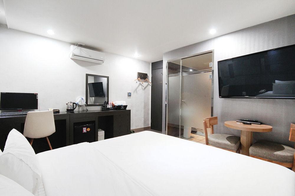 June Haeundae Motel Busan