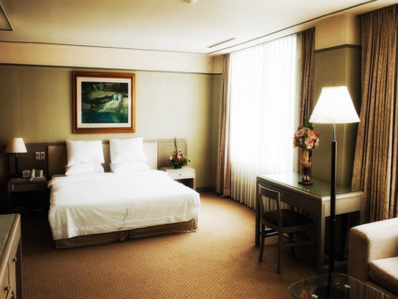 Flamingo 3*